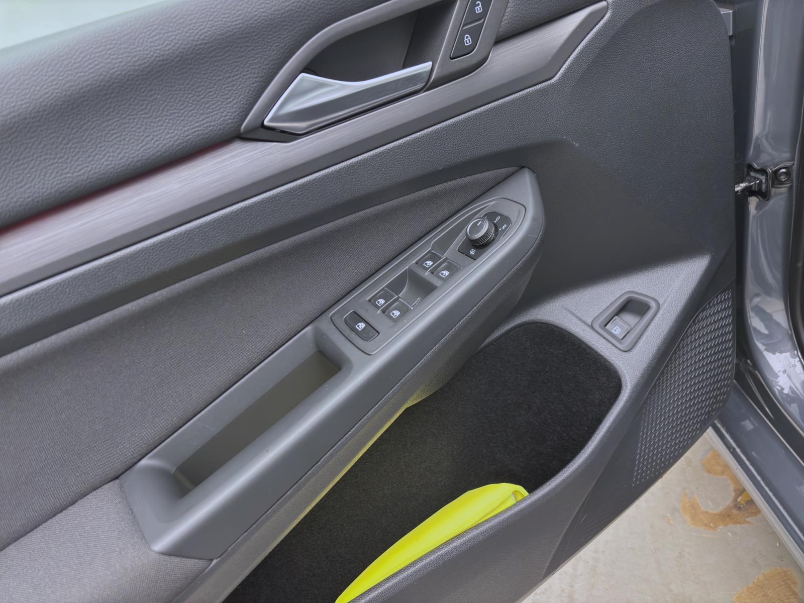 Volkswagen Golf 1.4 eHybrid STYLE NAVI KAMERA PDC LED