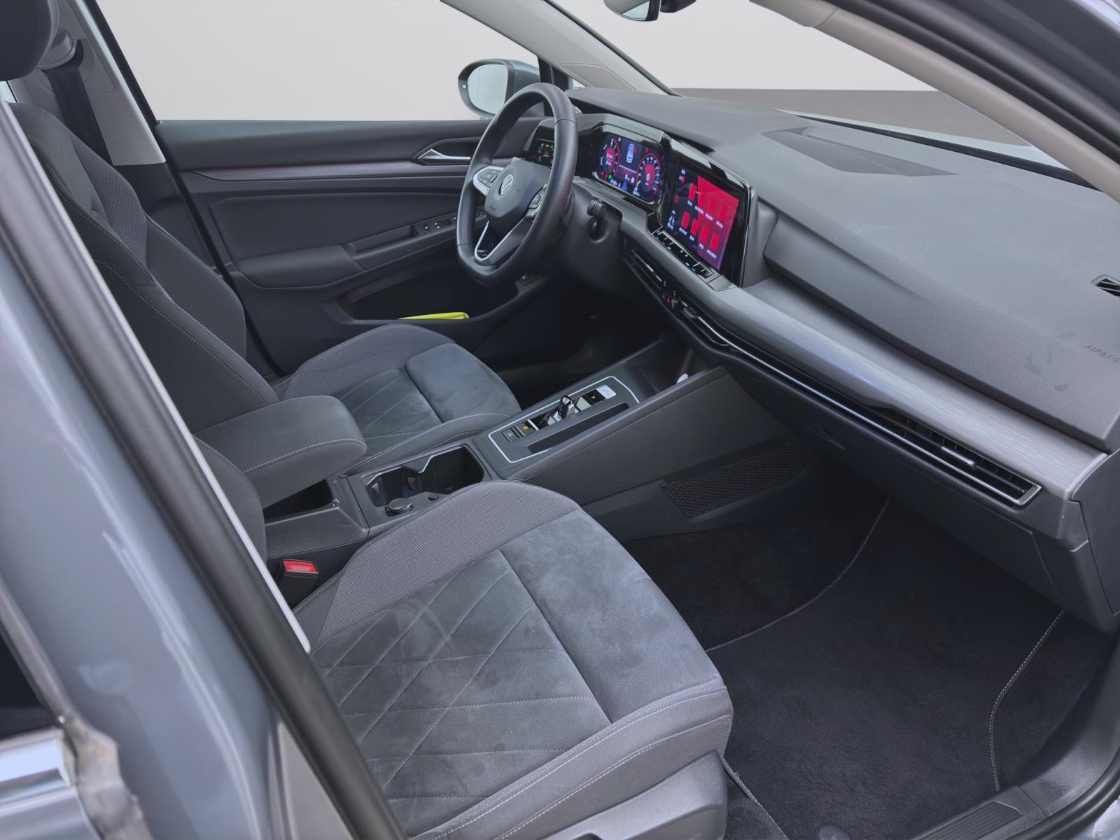 Volkswagen Golf 1.4 eHybrid STYLE NAVI KAMERA PDC LED