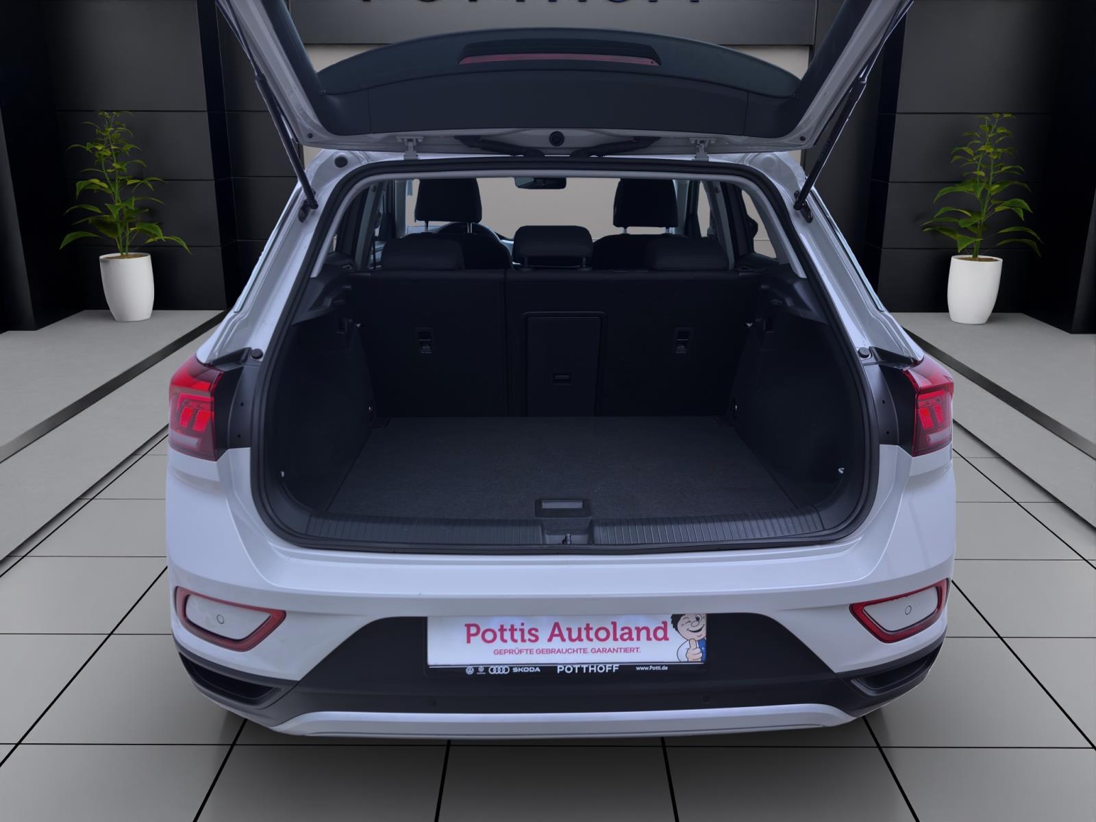 Volkswagen T-Roc 1.5 TSI DSG LIFE PDC LED LM16 KLIMA