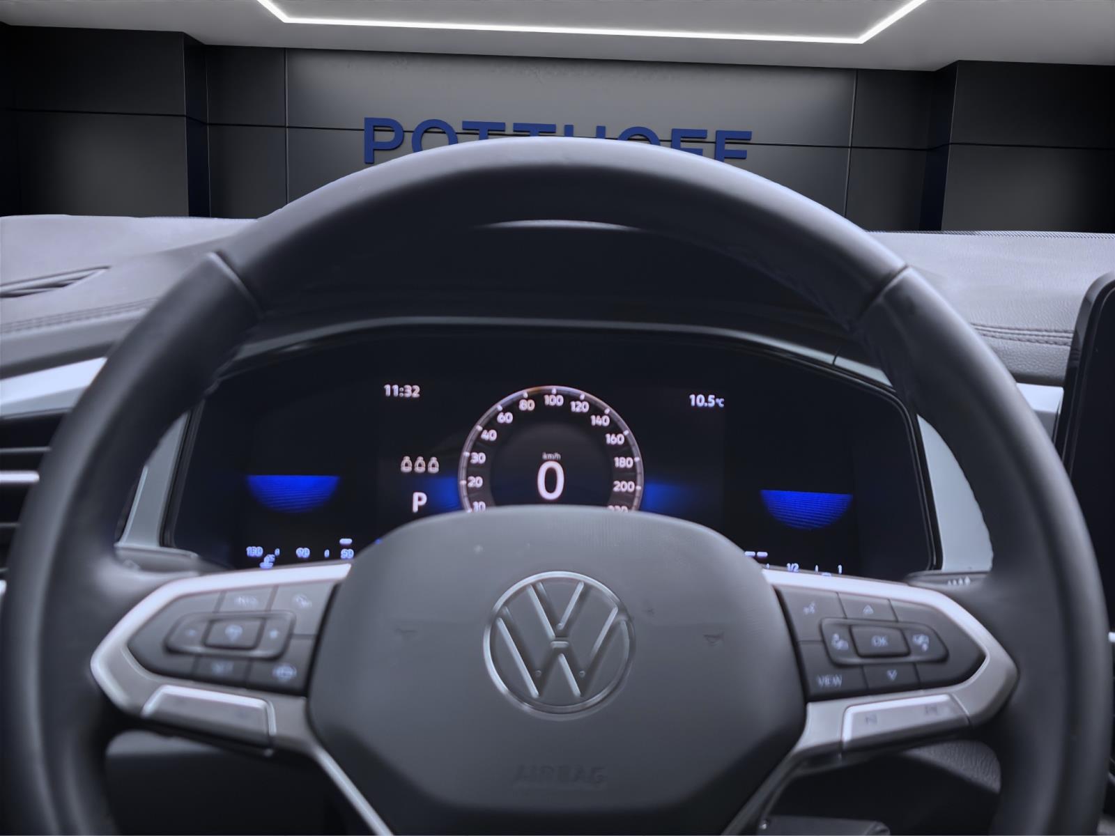 Volkswagen T-Roc 1.5 TSI DSG LIFE PDC LED LM16 KLIMA