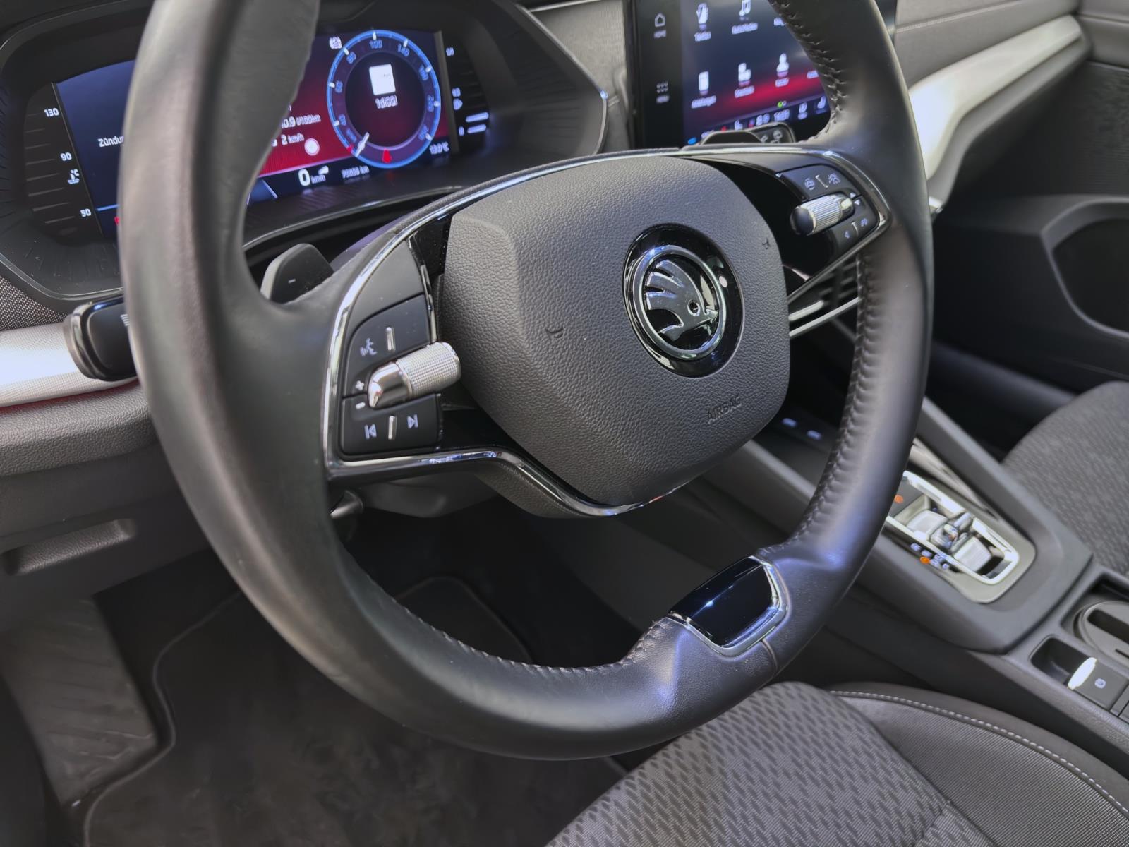 Skoda Octavia Combi 2.0 TDI DSG STYLE AHK NAVI SITZHZG HuD
