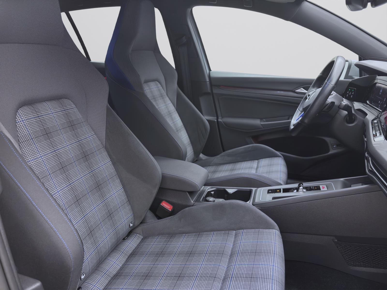 Volkswagen Golf GTE NAVI LED+ DAB+ PDC KLIMA