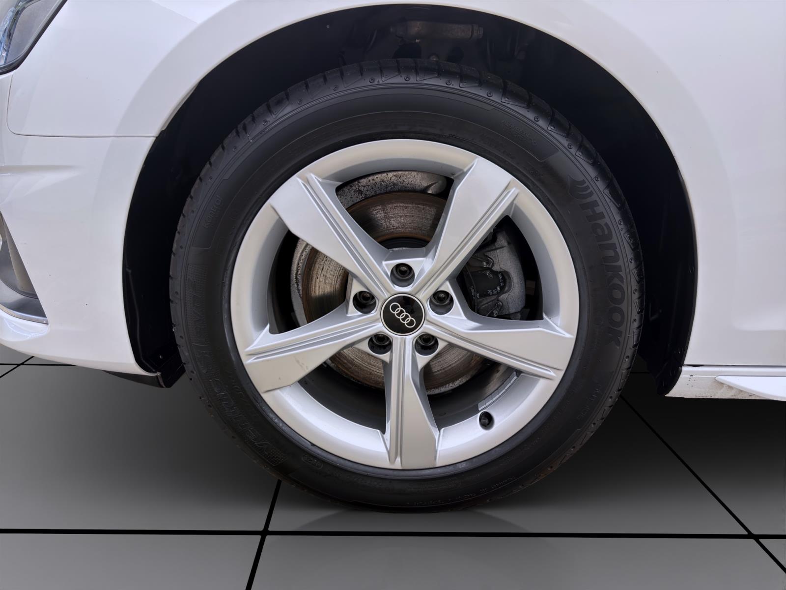 Audi A4 Avant 35 TDI ADVANCED AHK NAVI+ KAMERA SITZHZG