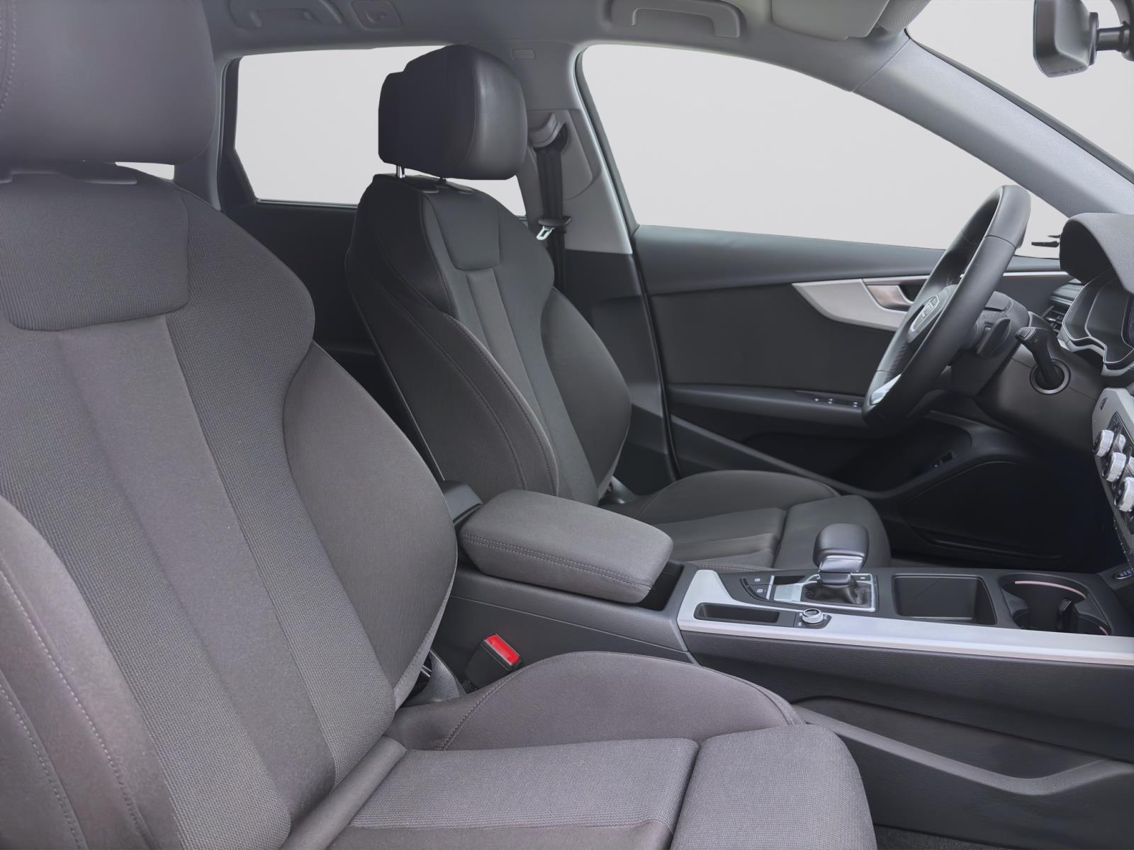 Audi A4 Avant 35 TDI ADVANCED AHK NAVI+ KAMERA SITZHZG