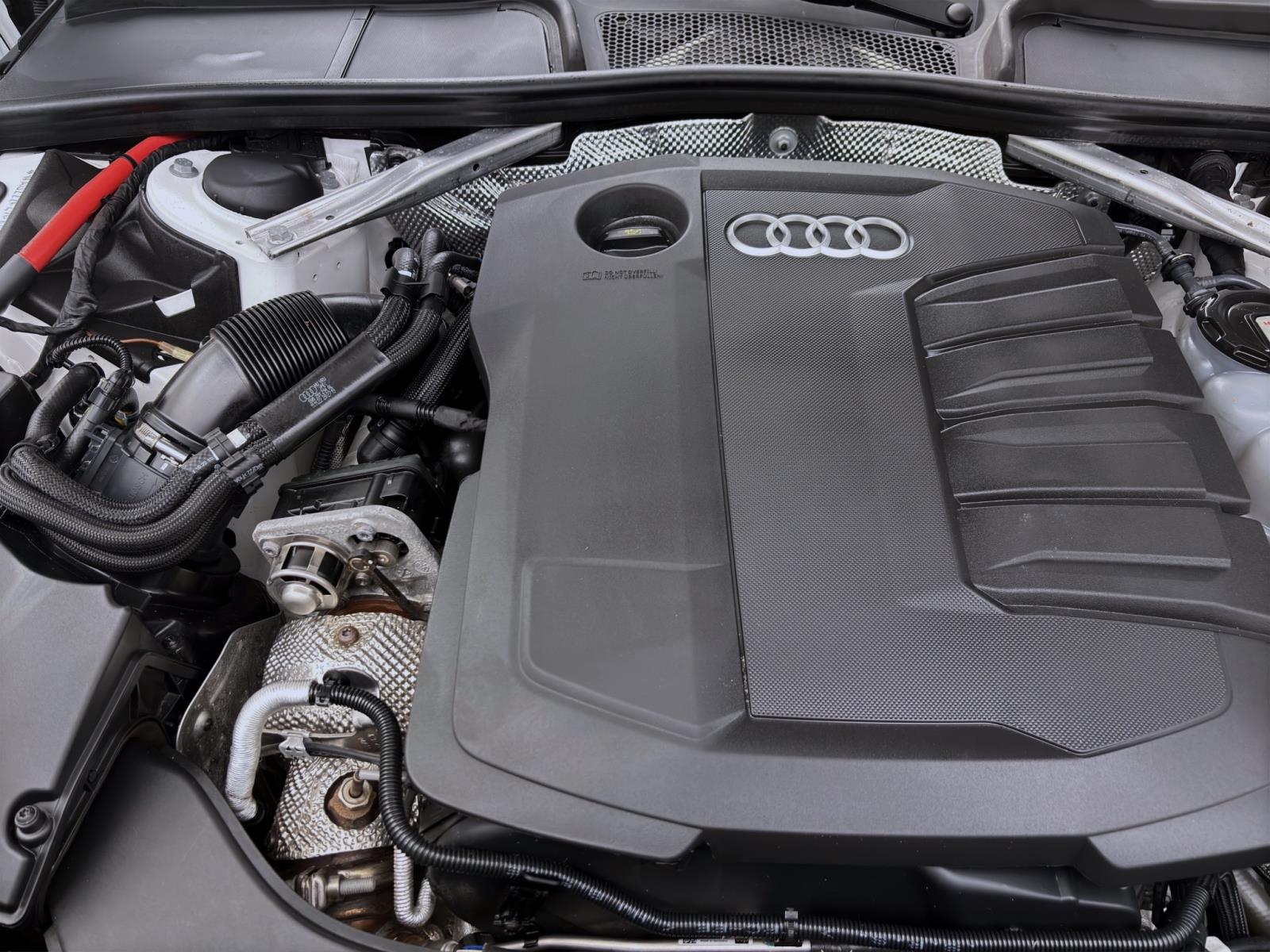 Audi A4 Avant 35 TDI ADVANCED AHK NAVI+ KAMERA SITZHZG