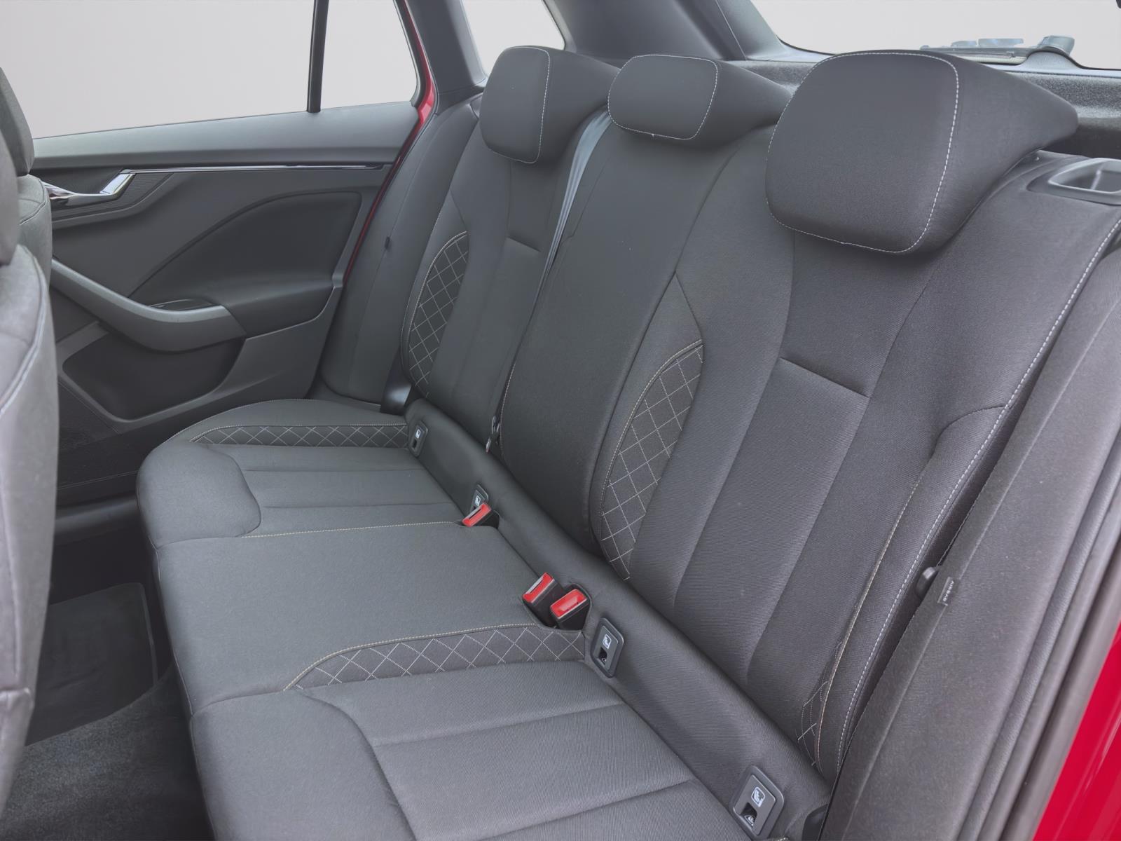 Skoda Kamiq 1.5 TSI AMBITION PANO NAVI ACC SITZHZG