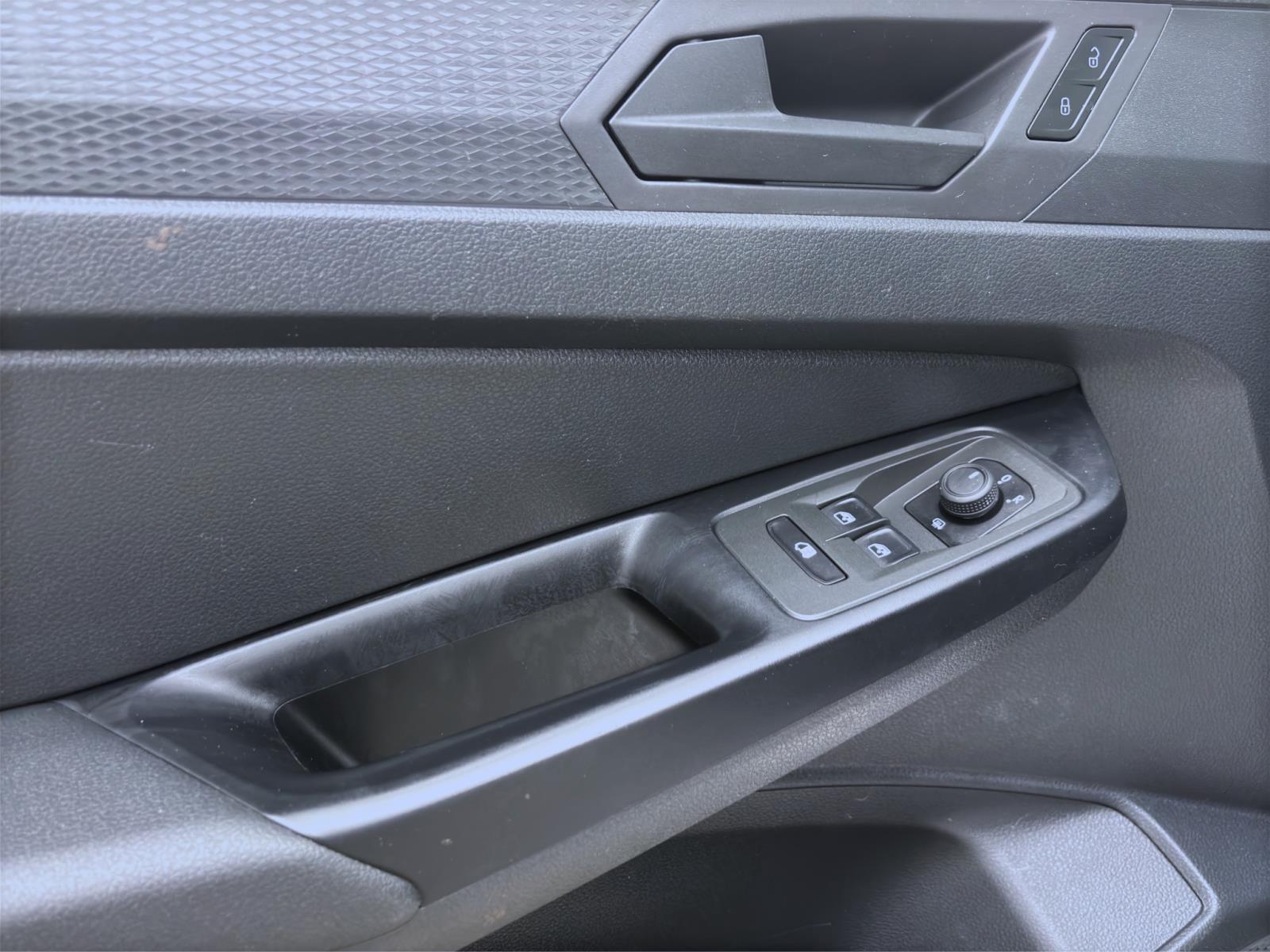 Volkswagen Caddy Cargo 2.0 TDI KASTEN KAMERA NAVI ACC