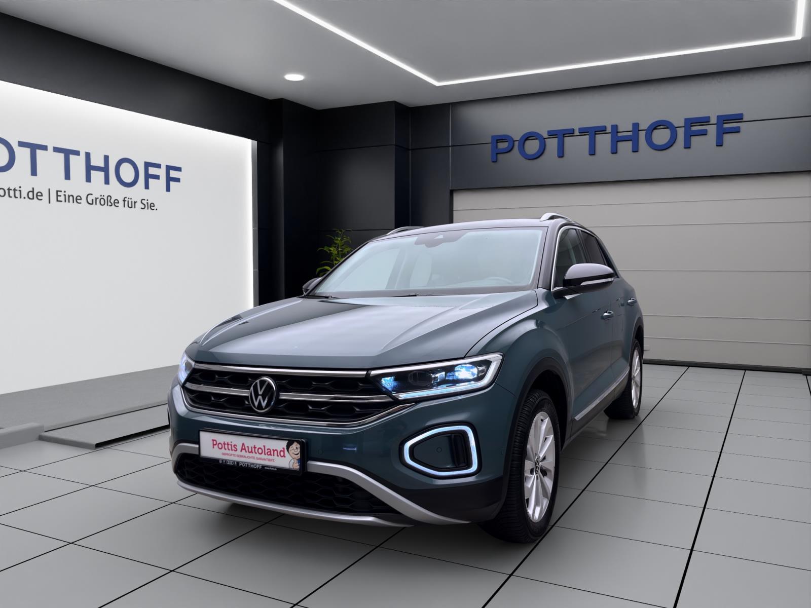 Volkswagen T-Roc 1.5 TSI DSG STYLE AHK NAVI D.COCKPIT ACC