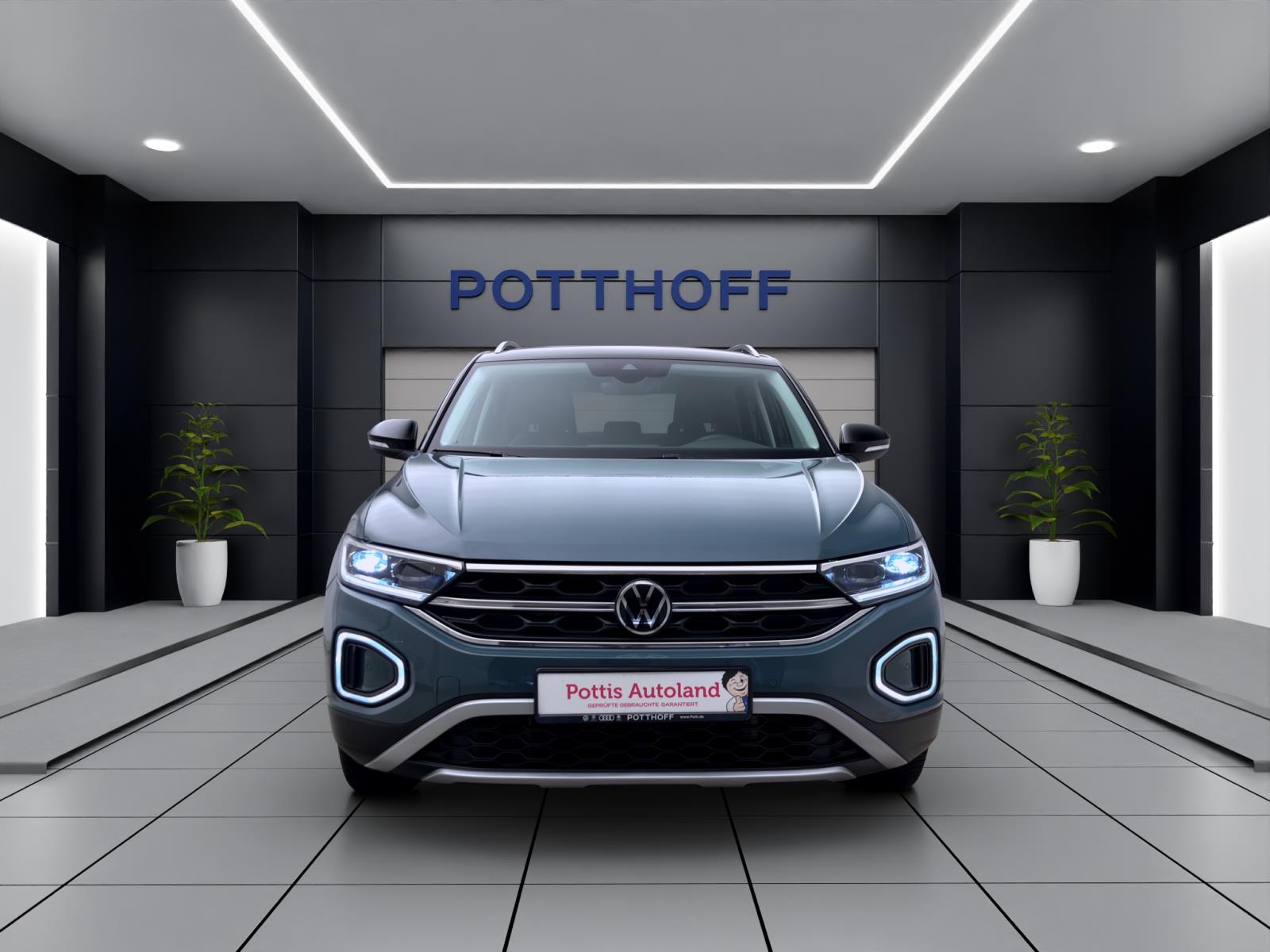 Volkswagen T-Roc 1.5 TSI DSG STYLE AHK NAVI D.COCKPIT ACC