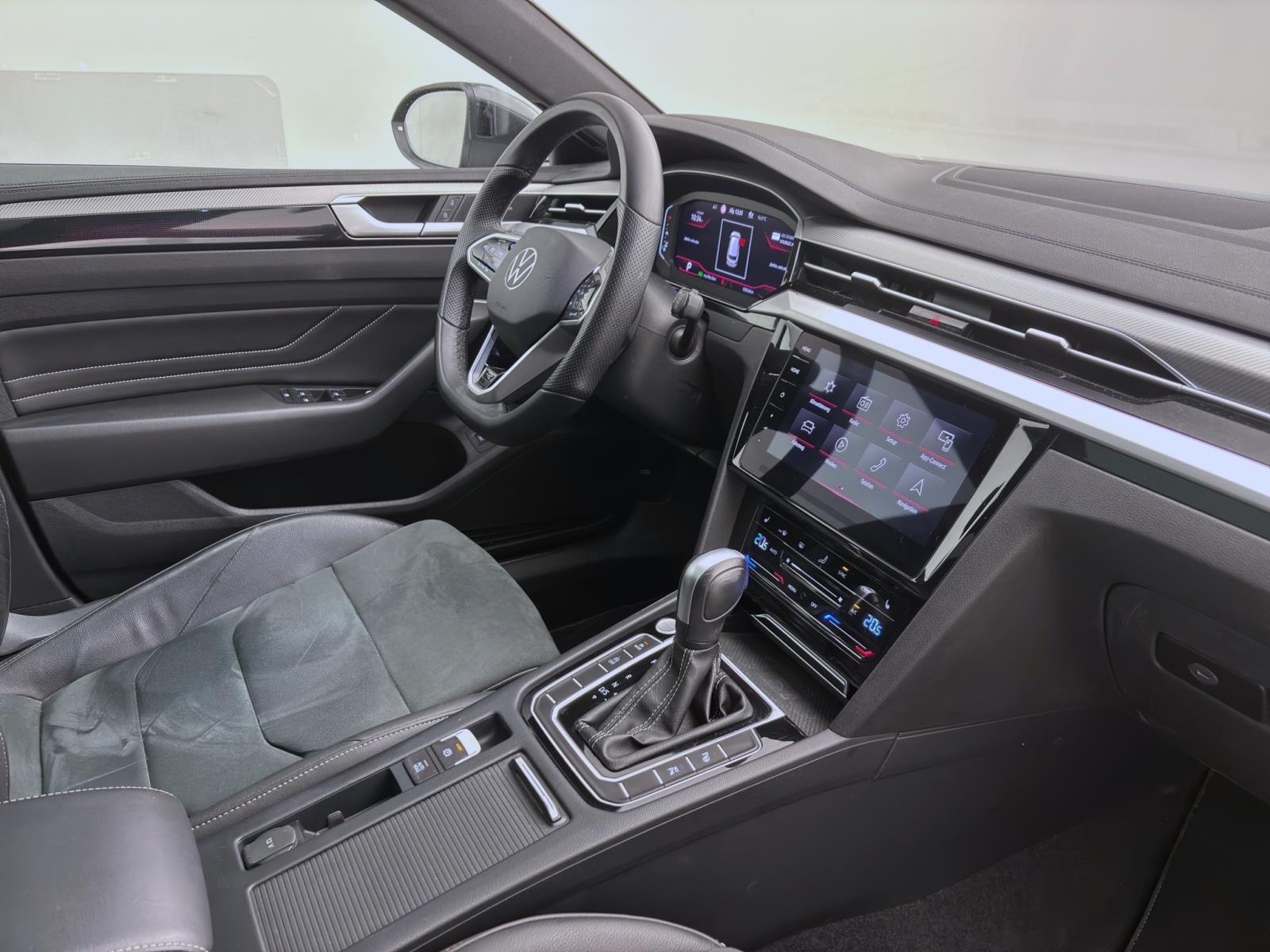 Volkswagen Arteon Shooting Brake 2.0 TSI DSG R-LINE NAVI PDC LM18