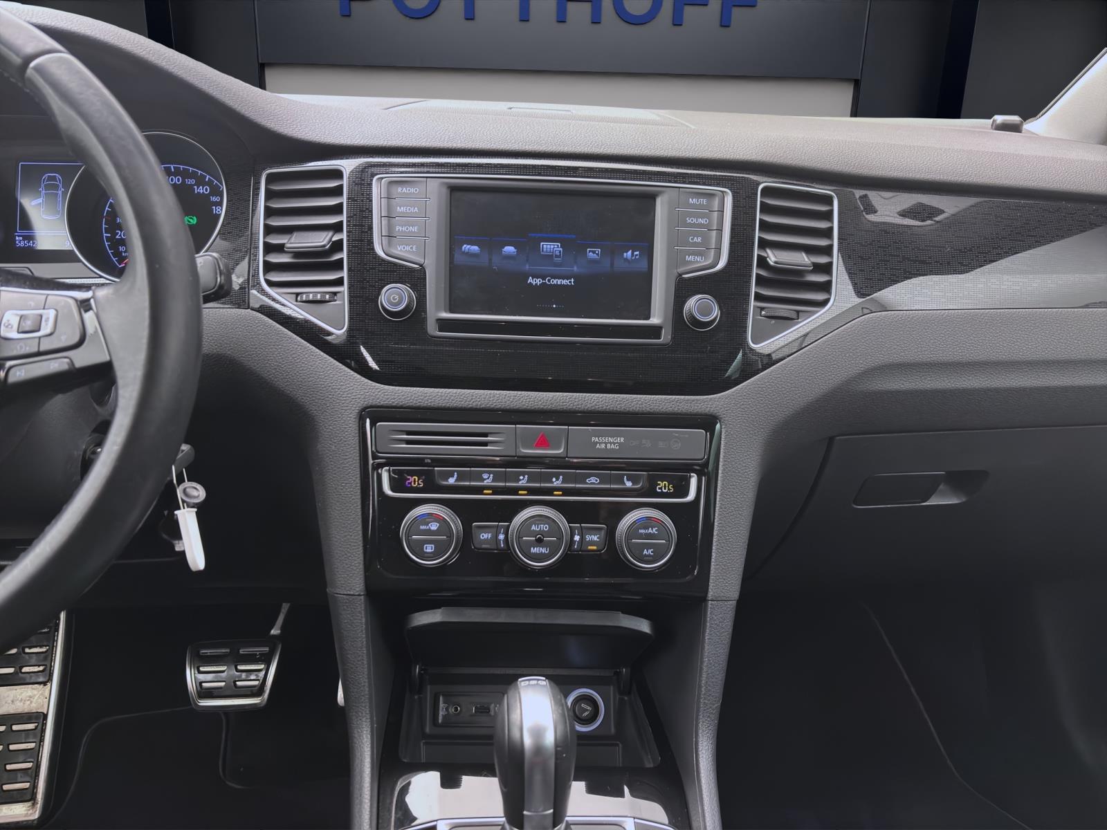 Volkswagen Golf Sportsvan 1.2 TSI DSG SOUND AHK NAVI ACC SITZHZG