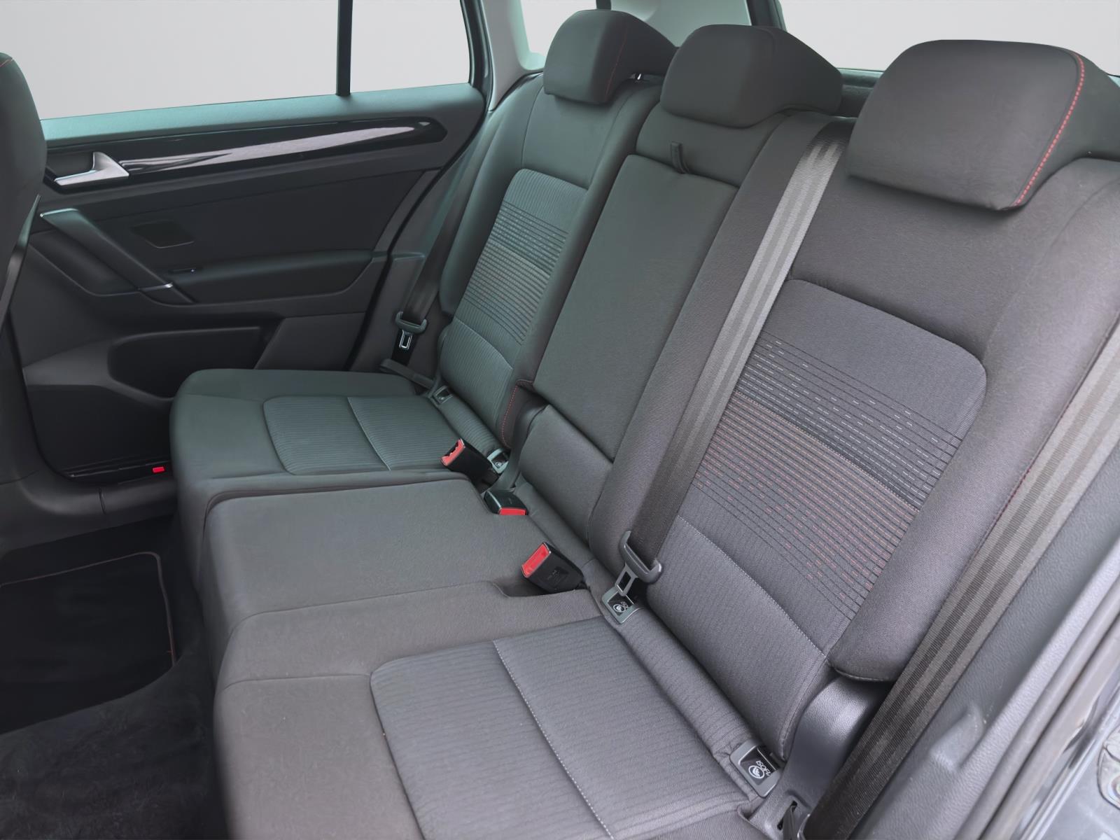 Volkswagen Golf Sportsvan 1.2 TSI DSG SOUND AHK NAVI ACC SITZHZG