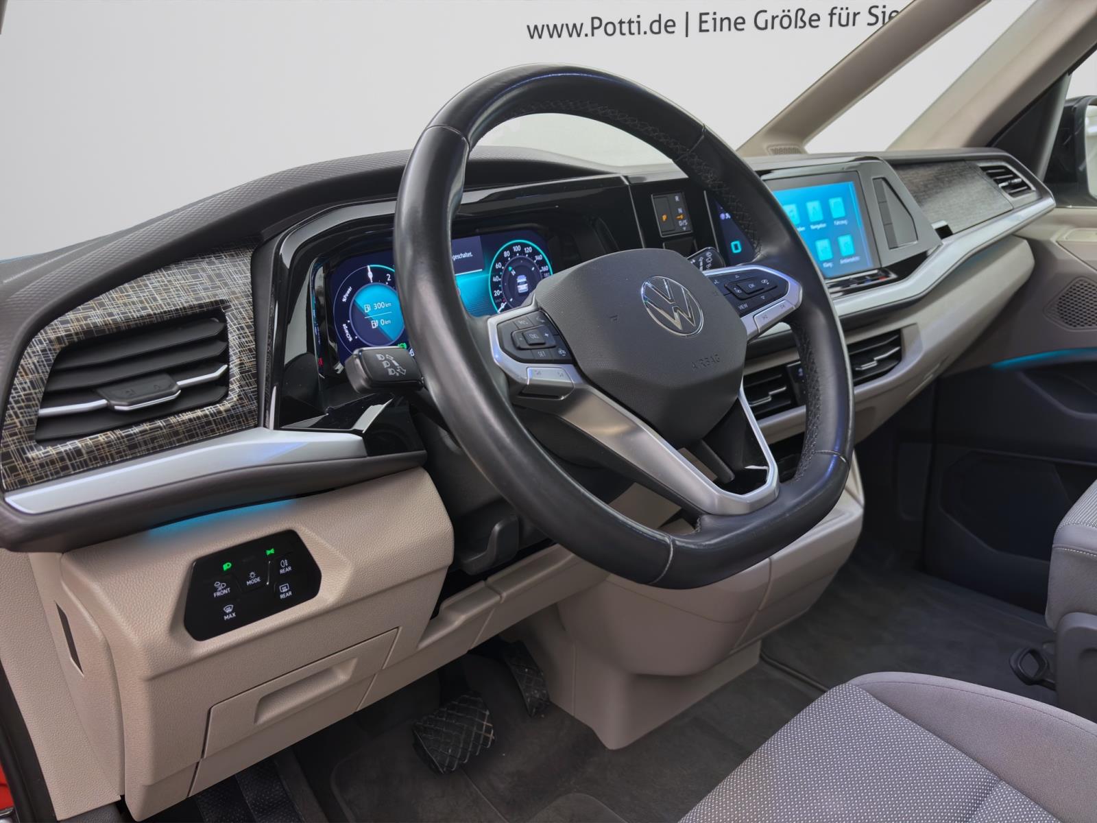 Volkswagen T7 Multivan 1.4 eHybrid DSG LIFE PANO AHK 360° NAVI