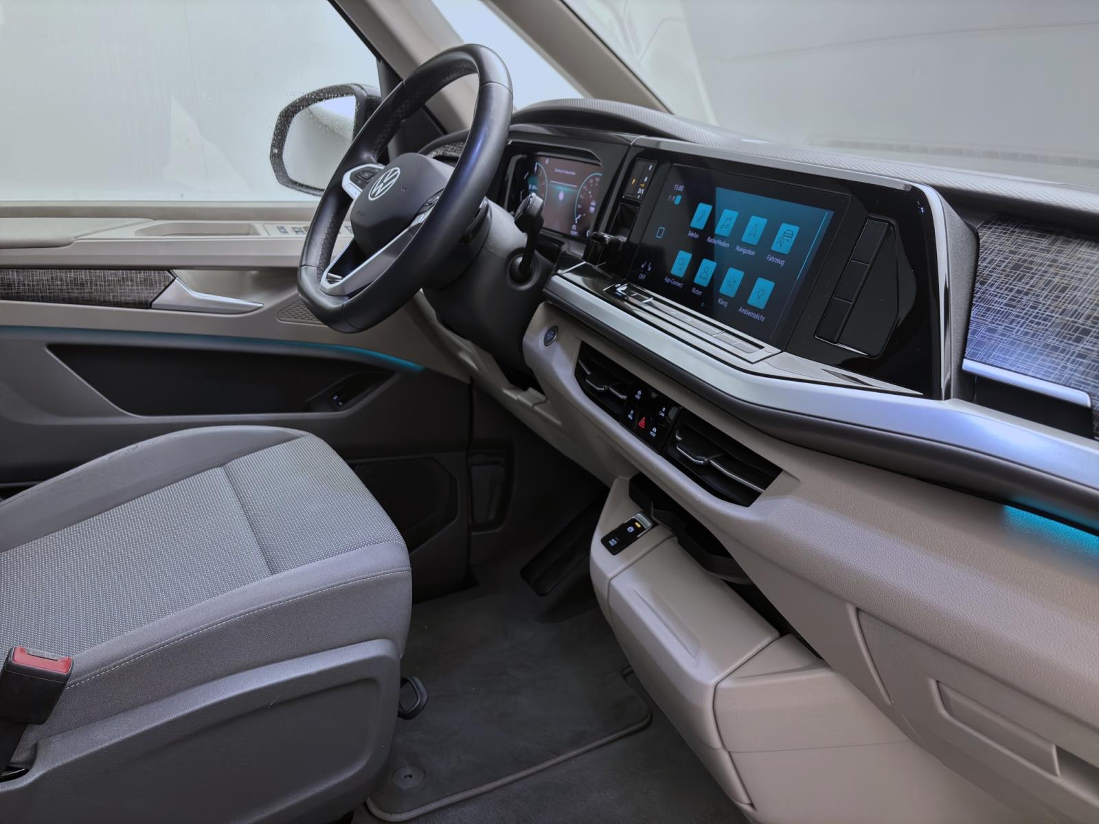 Volkswagen T7 Multivan 1.4 eHybrid DSG LIFE PANO AHK 360° NAVI