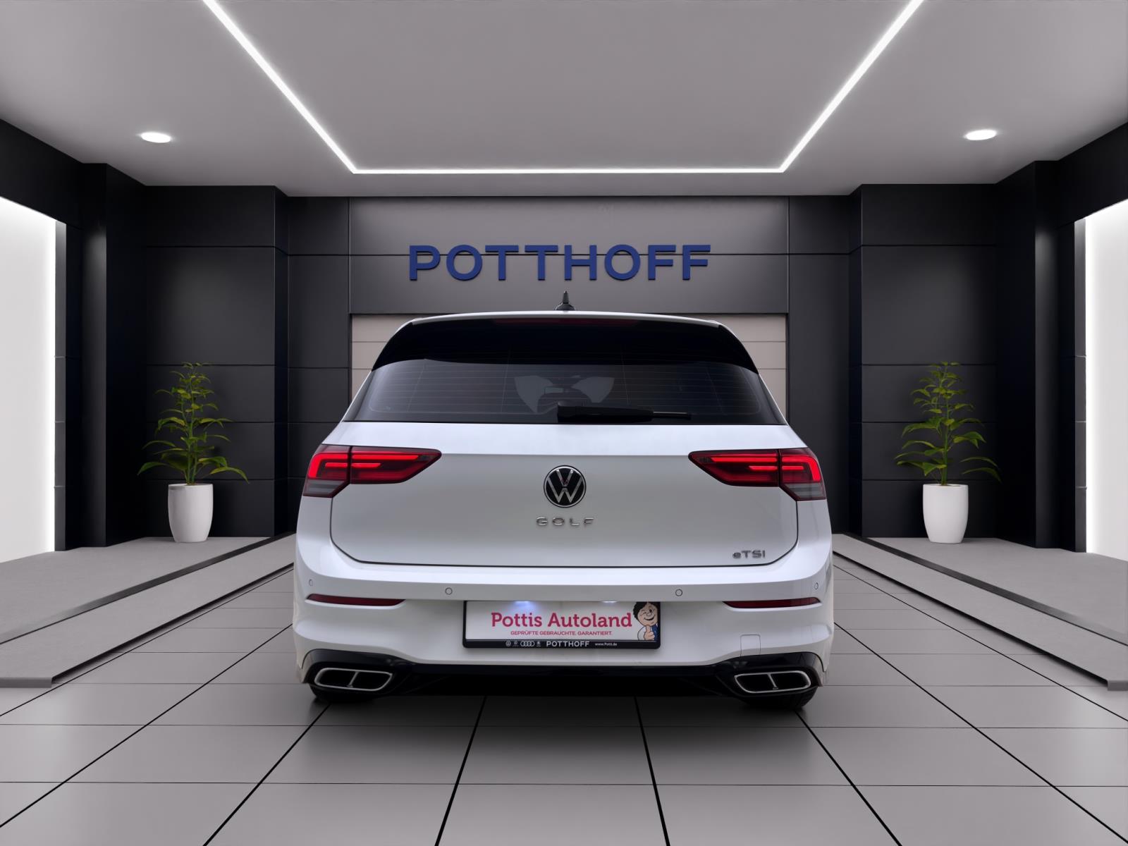 Volkswagen Golf 1.5 eTSI DSG R-LINE NAVI ACC LED SITZHZG