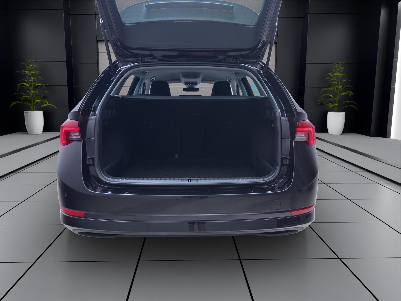 Skoda Octavia Combi 1.5 TSI e-TEC DSG CLEVER NAVI SITZHZG ACC LED