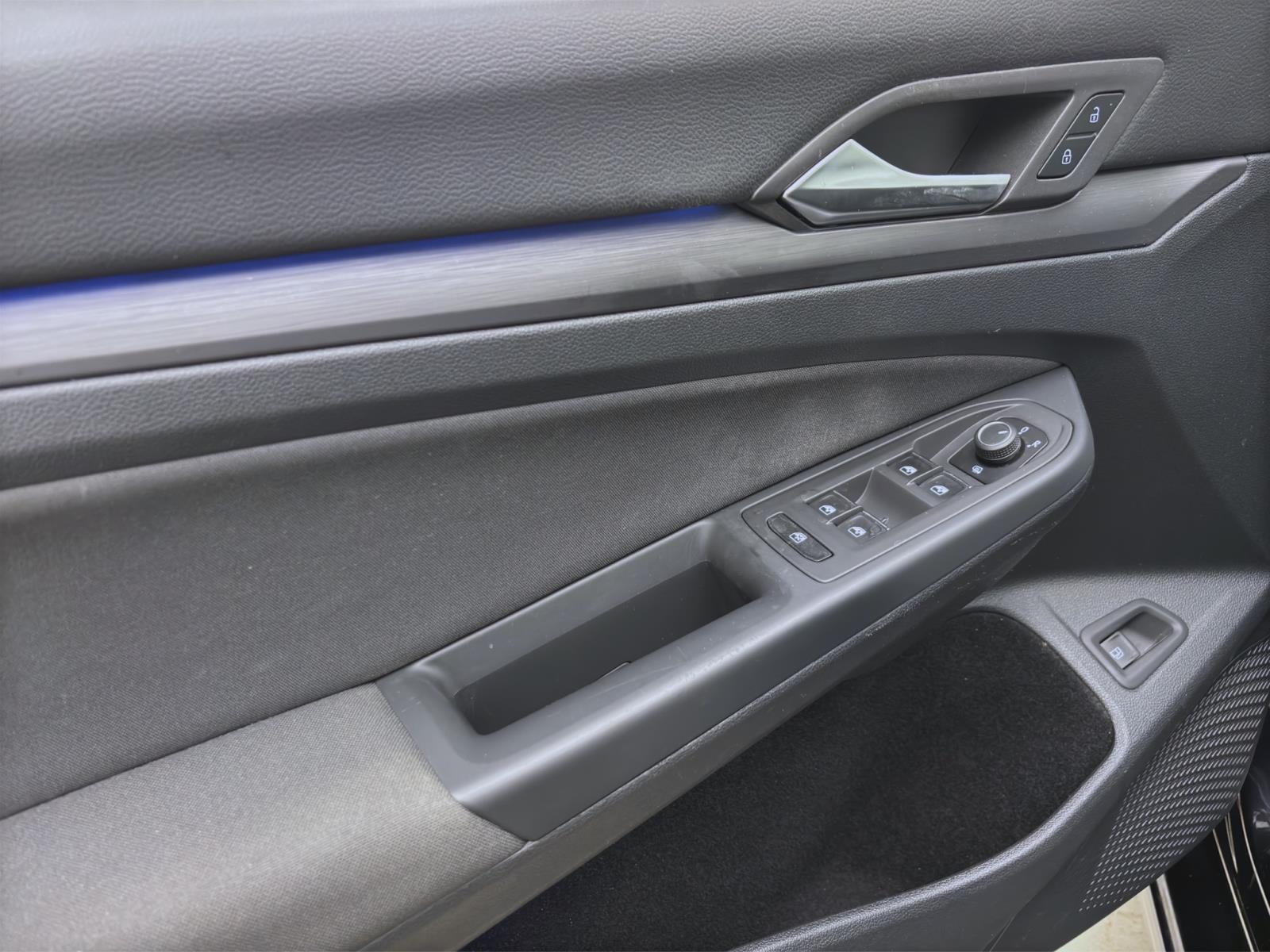 Volkswagen Golf 1.4 eHybrid STYLE NAVI AHK PDC LED