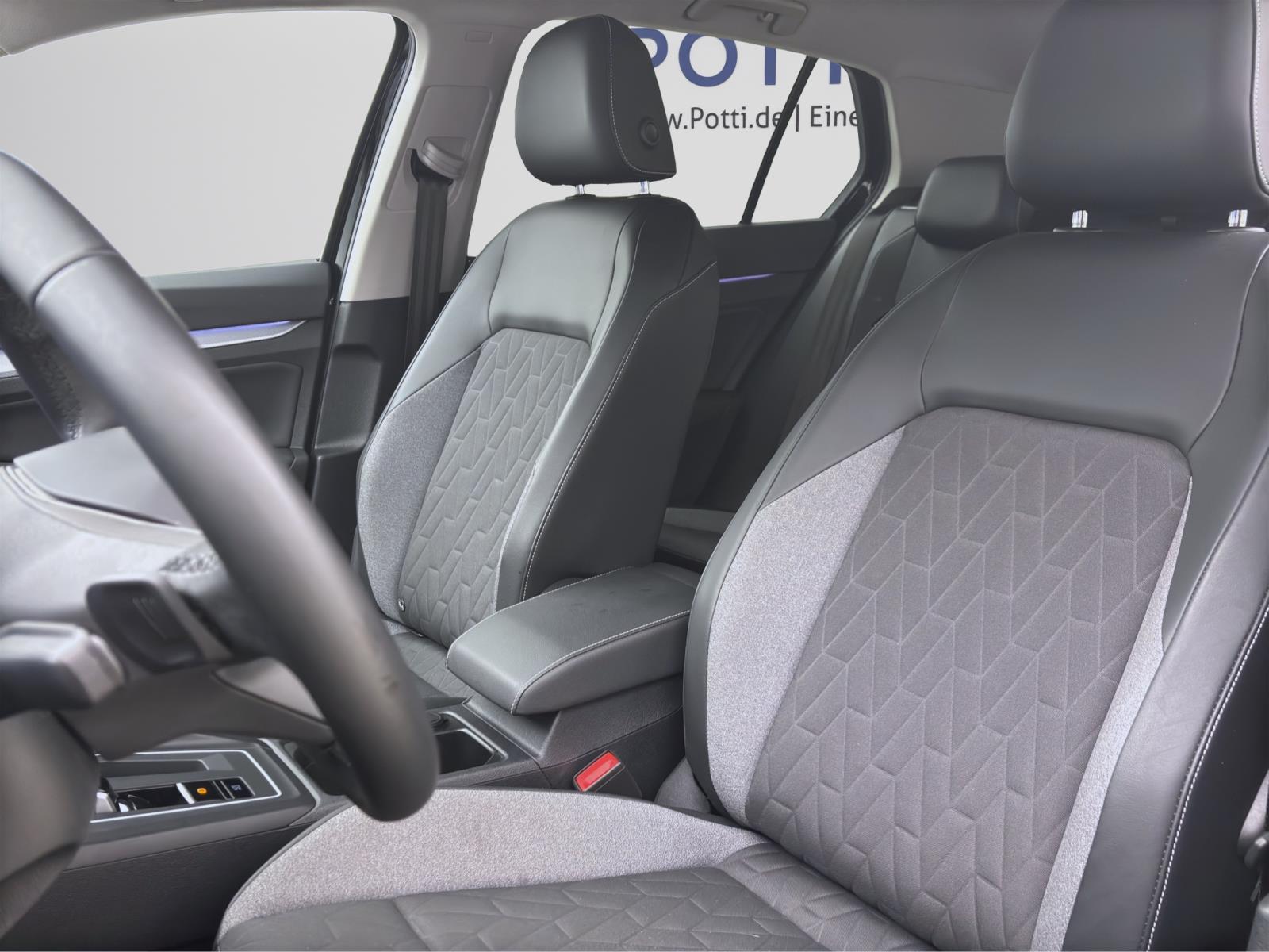 Volkswagen Golf 2.0 TDI DSG GOAL NAVI AHK KAMERA PDC