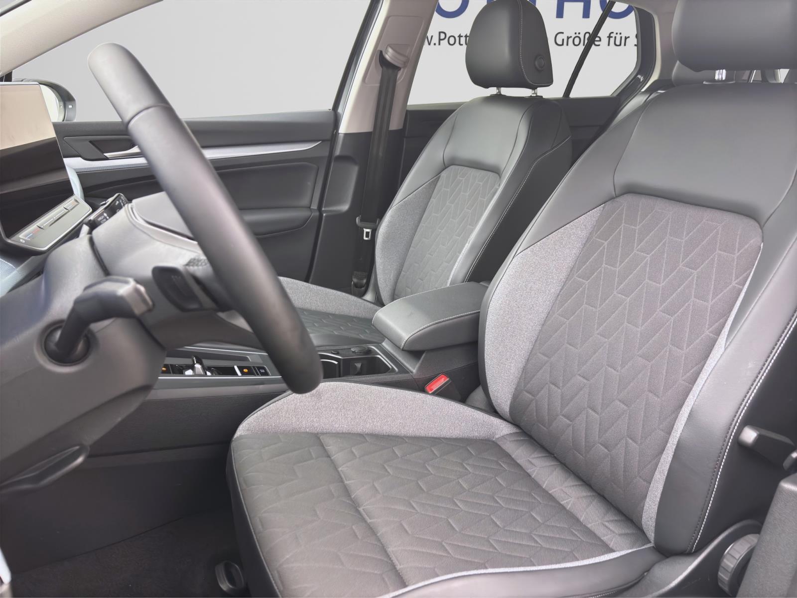 Volkswagen Golf 2.0 TDI DSG GOAL NAVI AHK KAMERA KLIMA