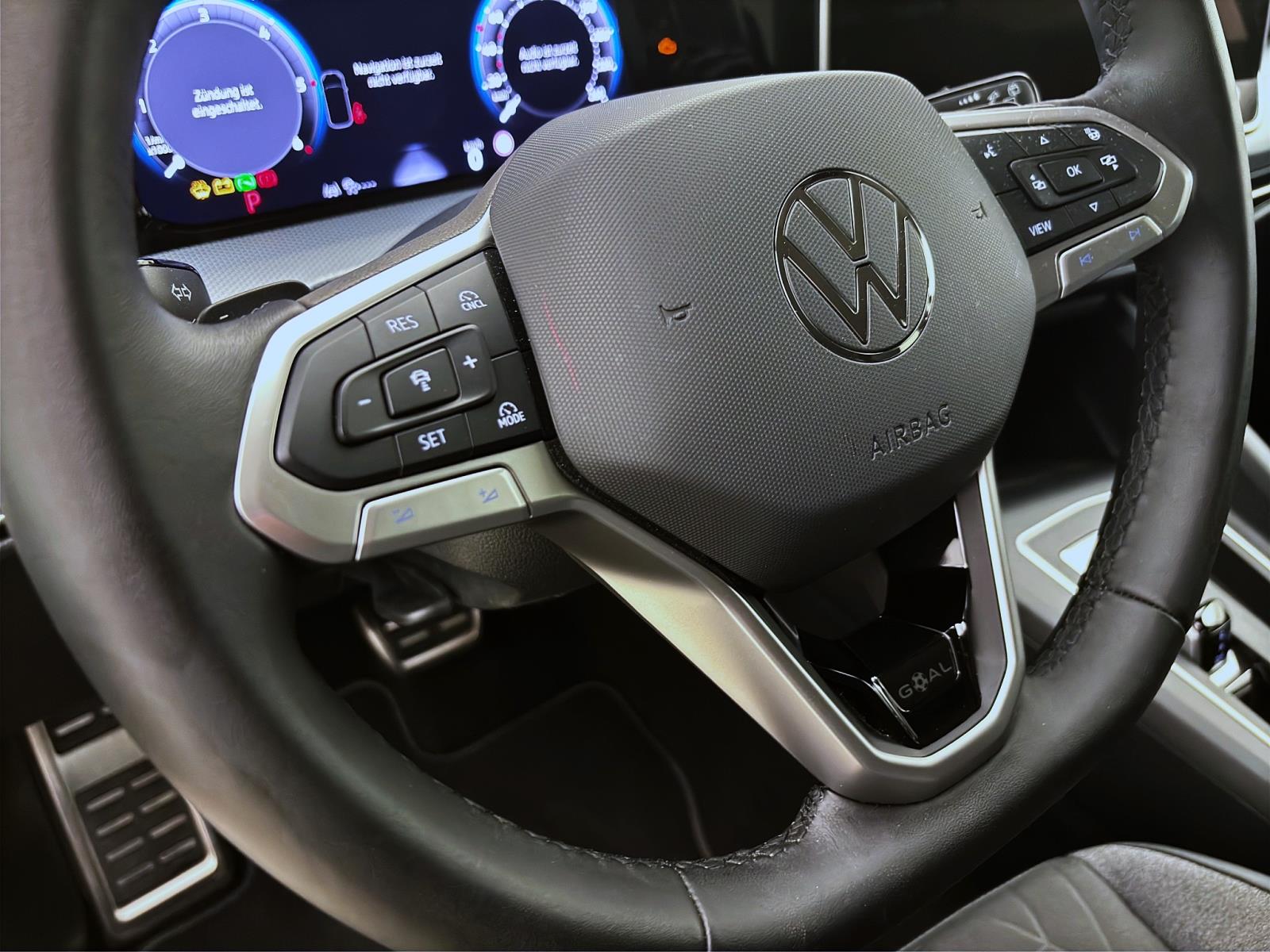 Volkswagen Golf 2.0 TDI DSG GOAL NAVI AHK KAMERA KLIMA