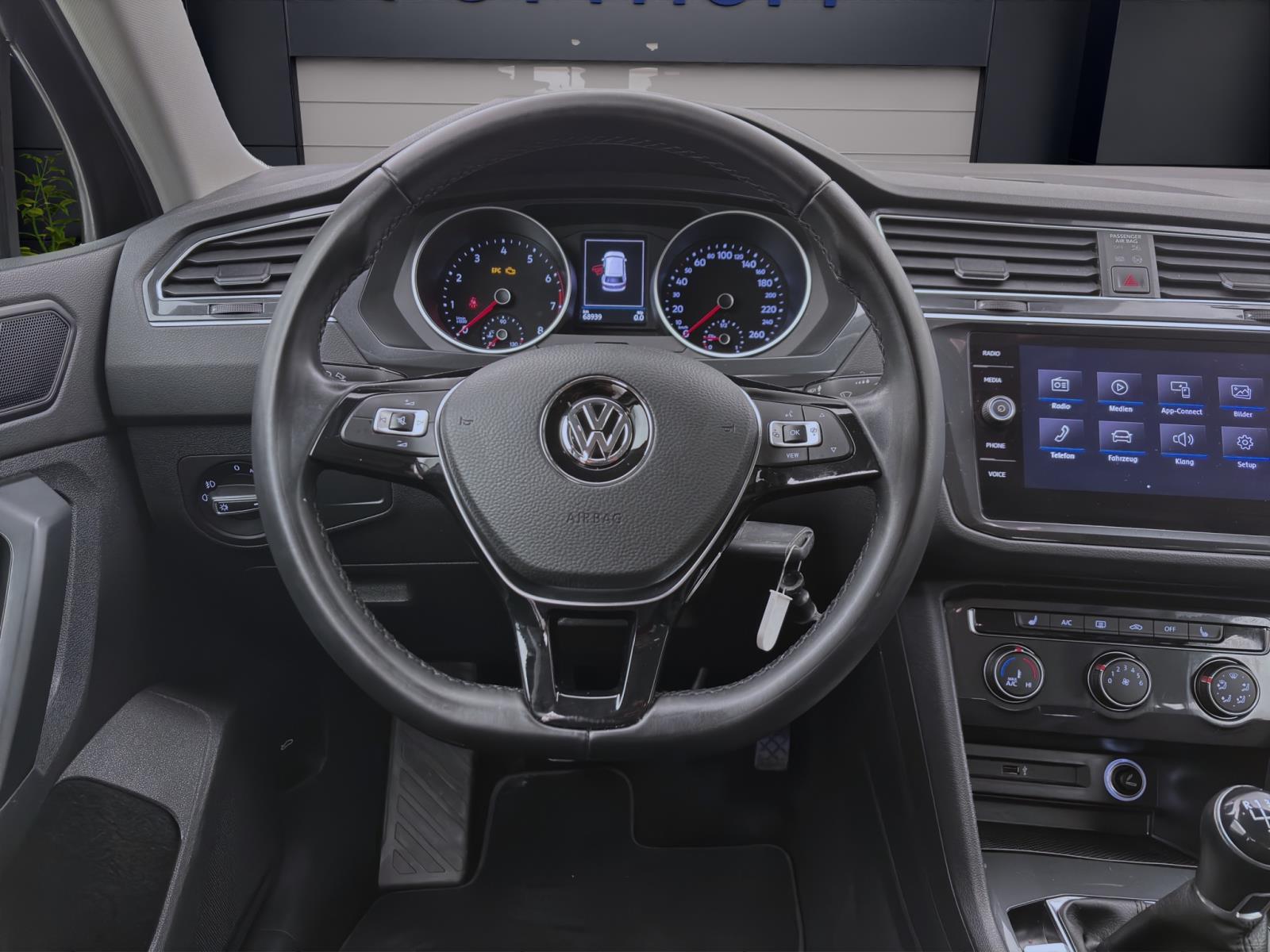 Volkswagen Tiguan 1.5 TSI COMFORTLINE SITZHZG KAMERA KLIMA