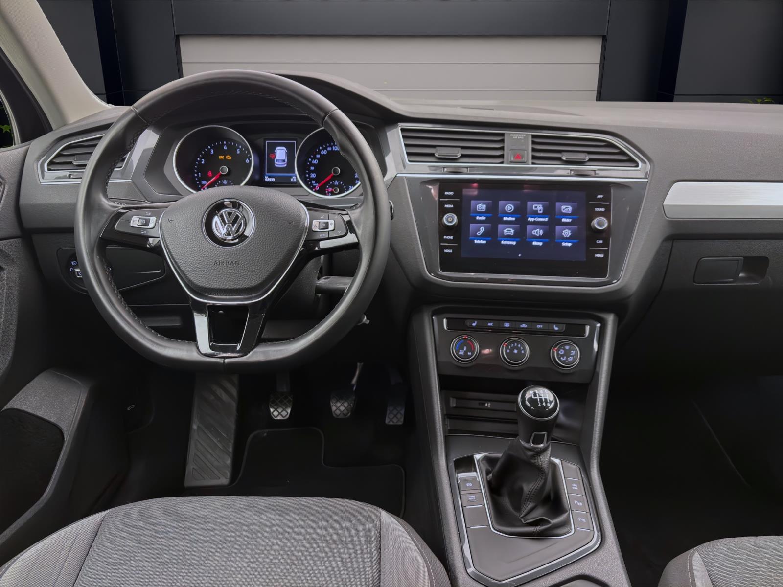 Volkswagen Tiguan 1.5 TSI COMFORTLINE SITZHZG KAMERA KLIMA