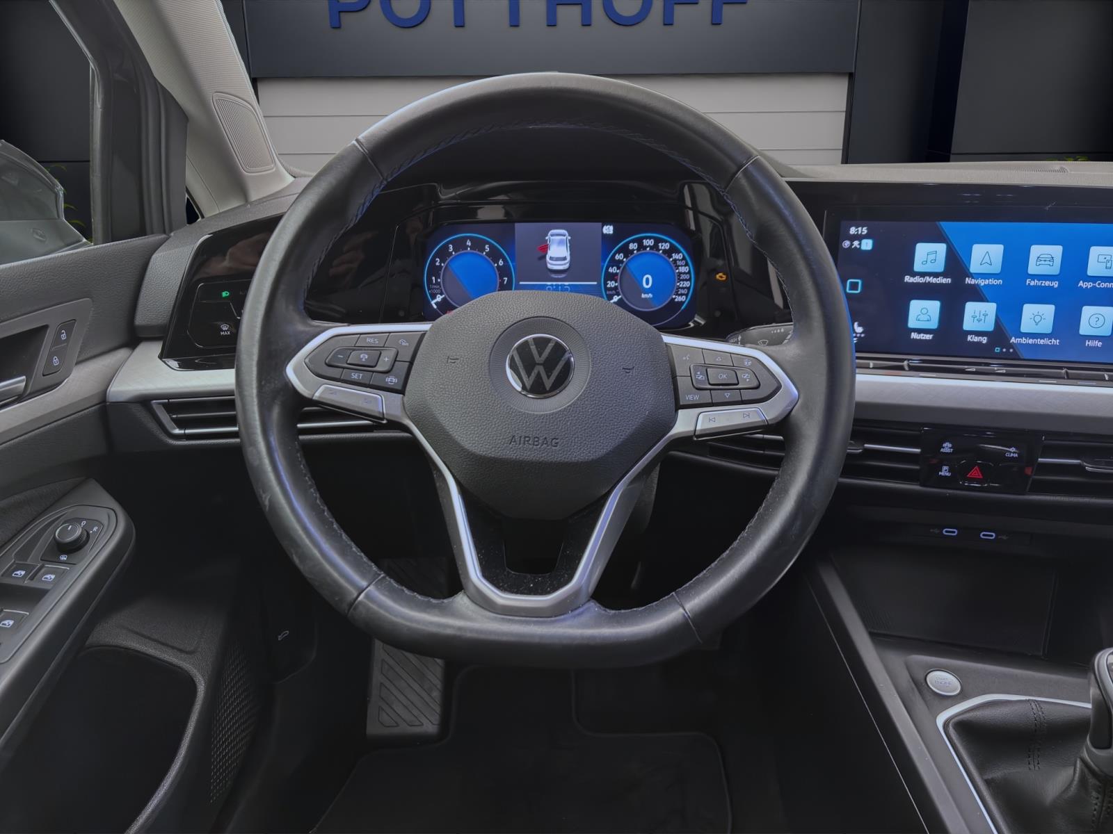Volkswagen Golf 1.5 TSI LIFE NAVI ACC LED PDC