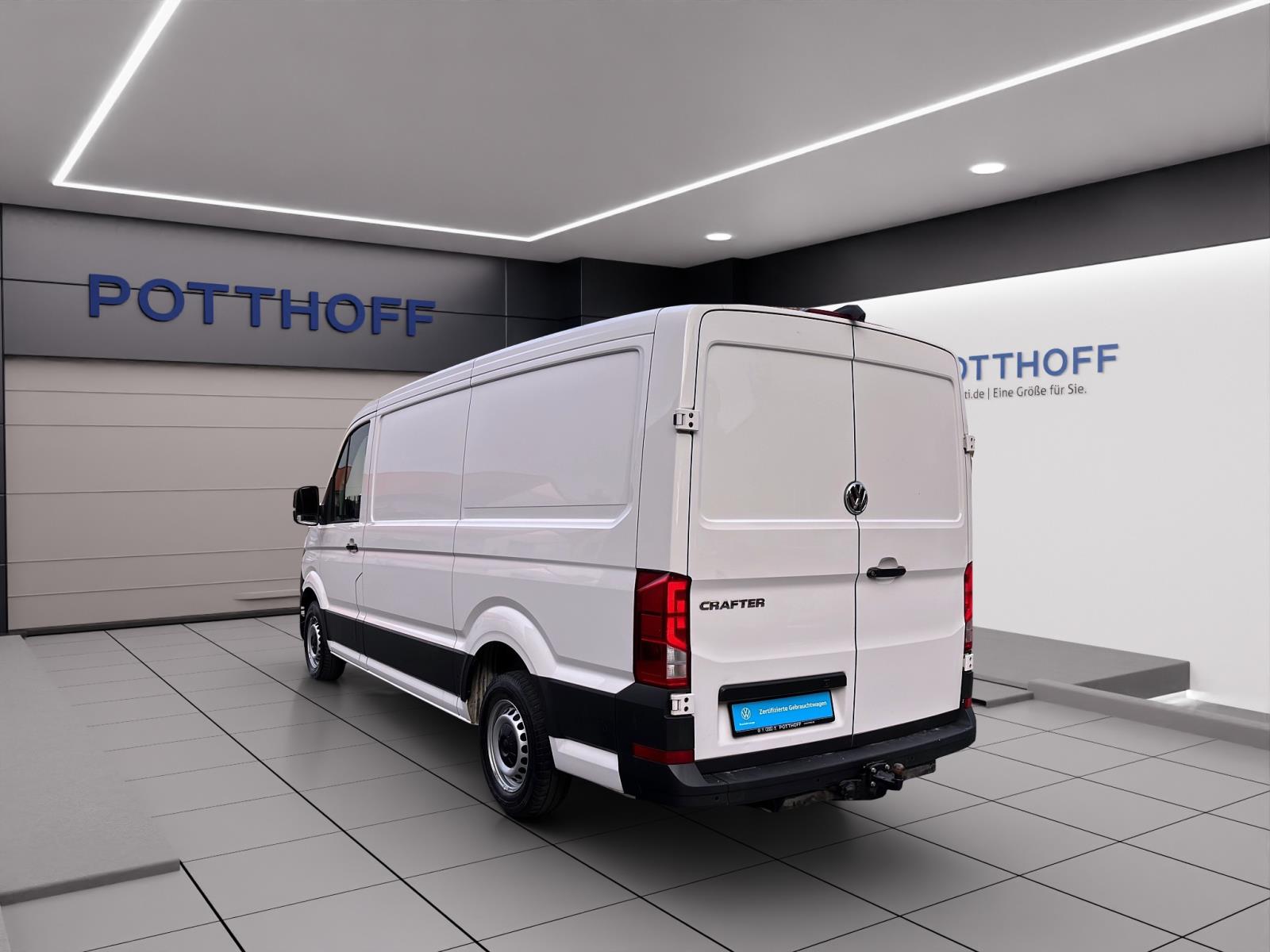 Volkswagen Crafter Kasten 35 TDI MITTELLANG FWD AHK NAVI ACC KAMERA