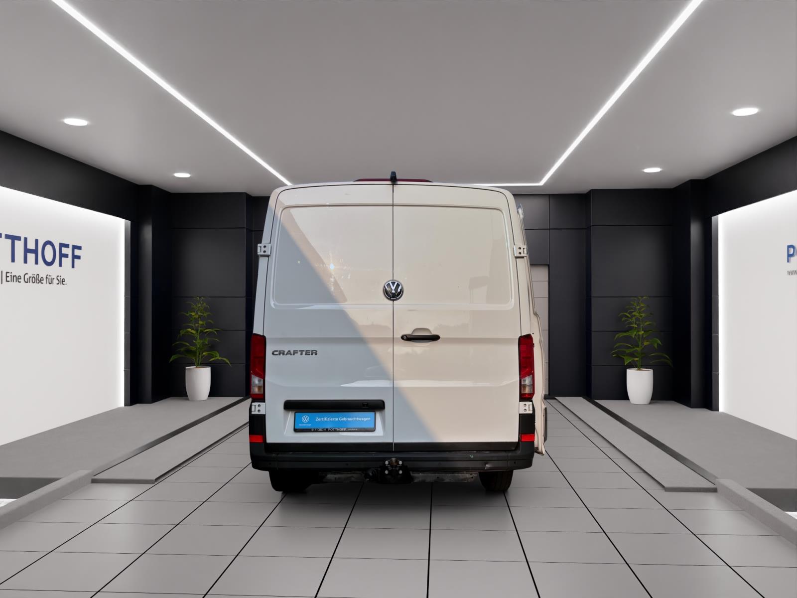 Volkswagen Crafter Kasten 35 TDI MITTELLANG FWD AHK NAVI ACC KAMERA