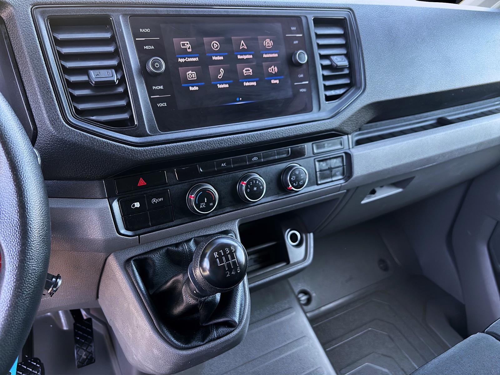 Volkswagen Crafter Kasten 35 2.0 TDI MITTELLANG FWD KAMERA NAVI AHK