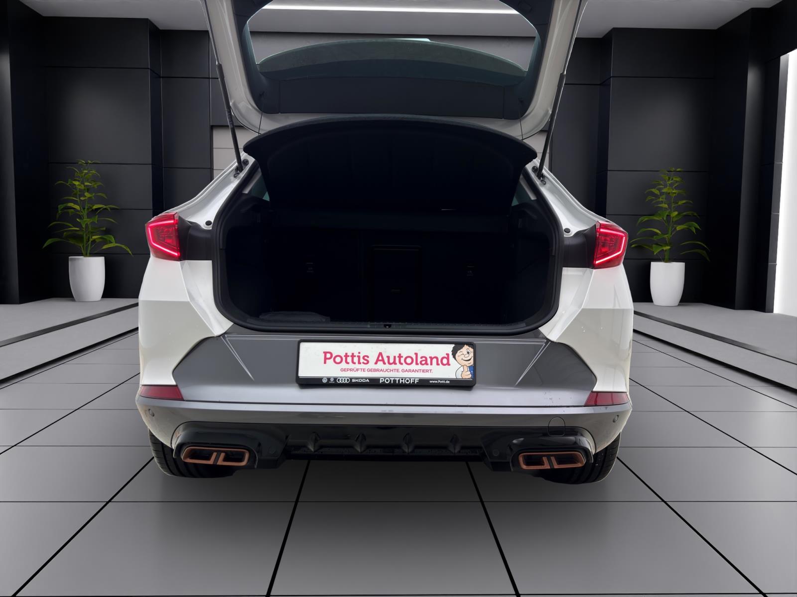 Cupra Formentor 1.4 eHybrid NAVI KLIMA PDC LED LM18