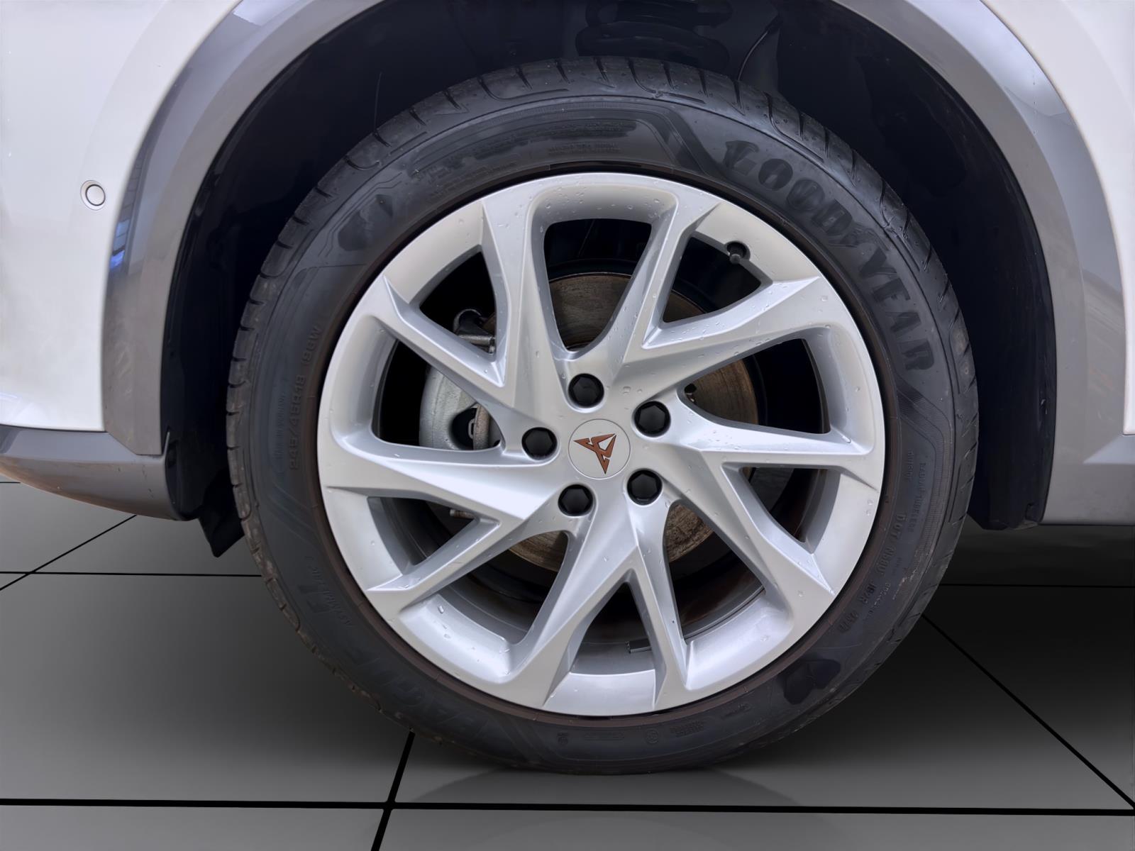 Cupra Formentor 1.4 eHybrid NAVI KLIMA PDC LED LM18
