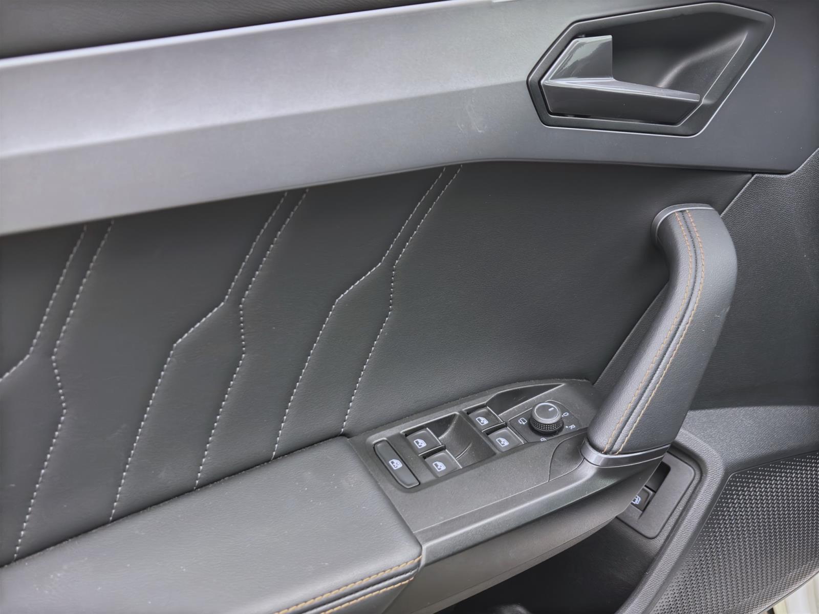 Cupra Formentor 1.4 eHybrid NAVI KLIMA PDC LED LM18