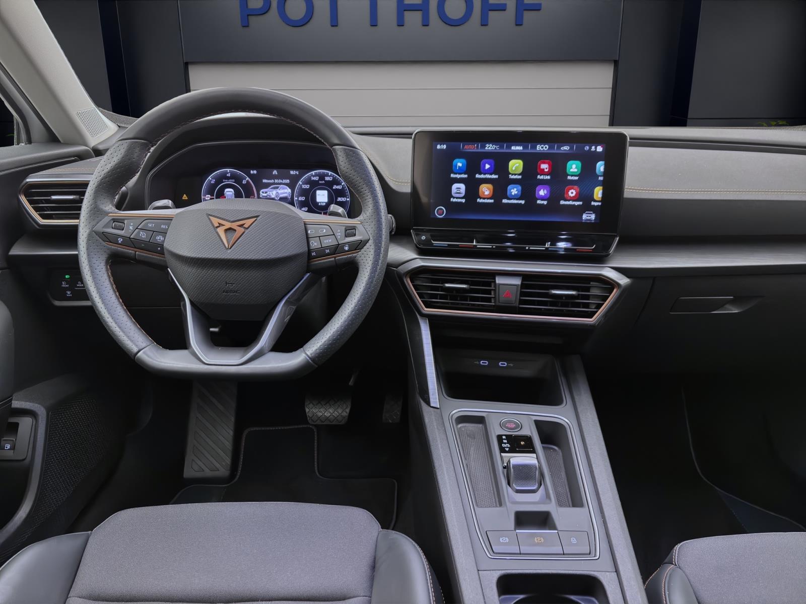 Cupra Formentor 1.4 eHybrid NAVI KLIMA PDC LED LM18