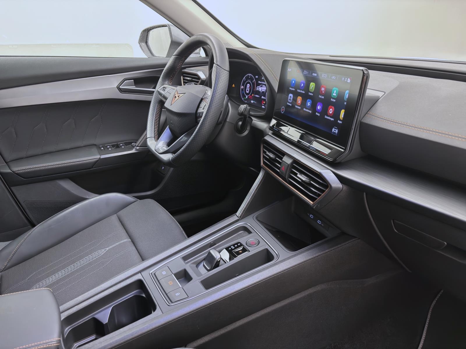 Cupra Formentor 1.4 eHybrid NAVI KLIMA PDC LED LM18