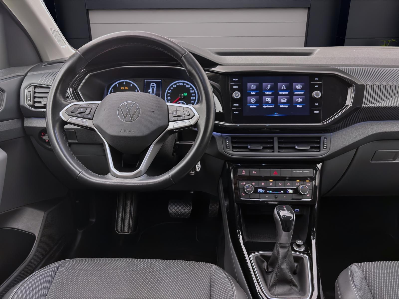 Volkswagen T-Cross 1.0 TSI DSG STYLE NAVI AHK KAMERA PDC