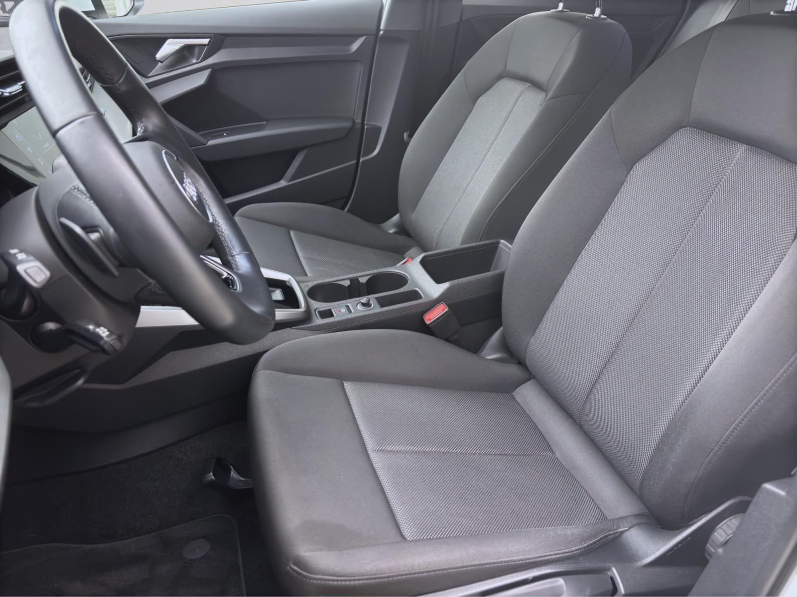 Audi A3 Sportback 40 TFSIe KAMERA GRA KLIMA LM16
