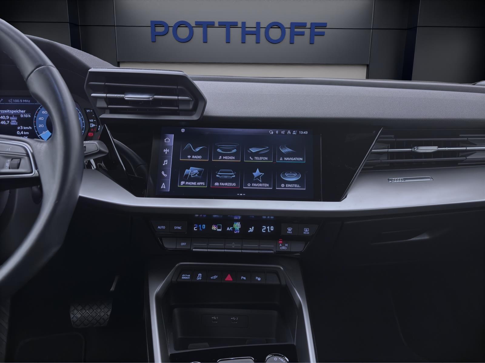 Audi A3 Sportback 40 TFSIe KAMERA GRA KLIMA LM16