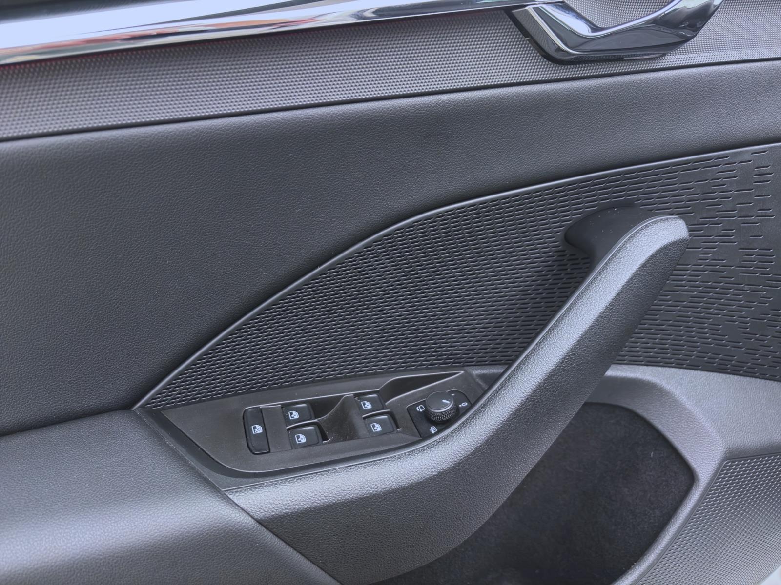 Bild 9: Skoda Octavia Combi 2.0 TDI DSG STYLE NAVI KLIMA PDC LED