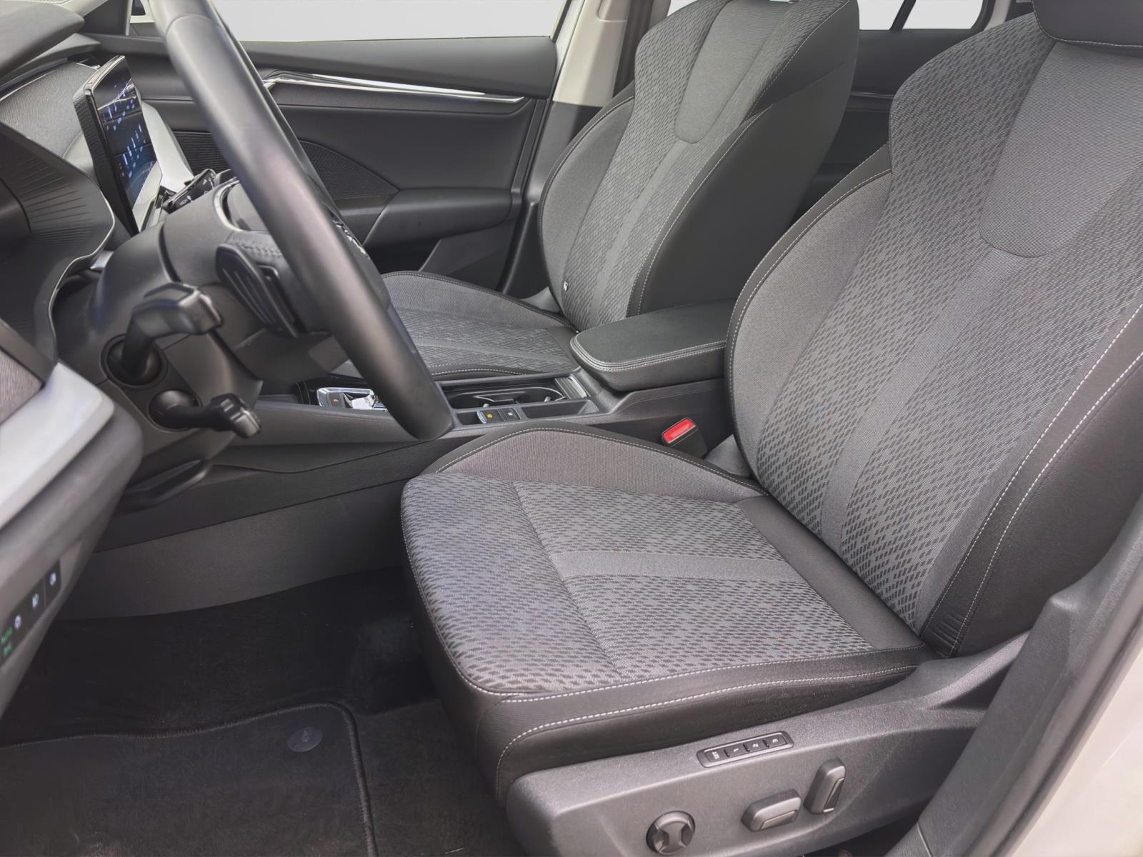 Skoda Octavia Combi 2.0 TDI DSG STYLE NAVI PANO KLIMA PDC