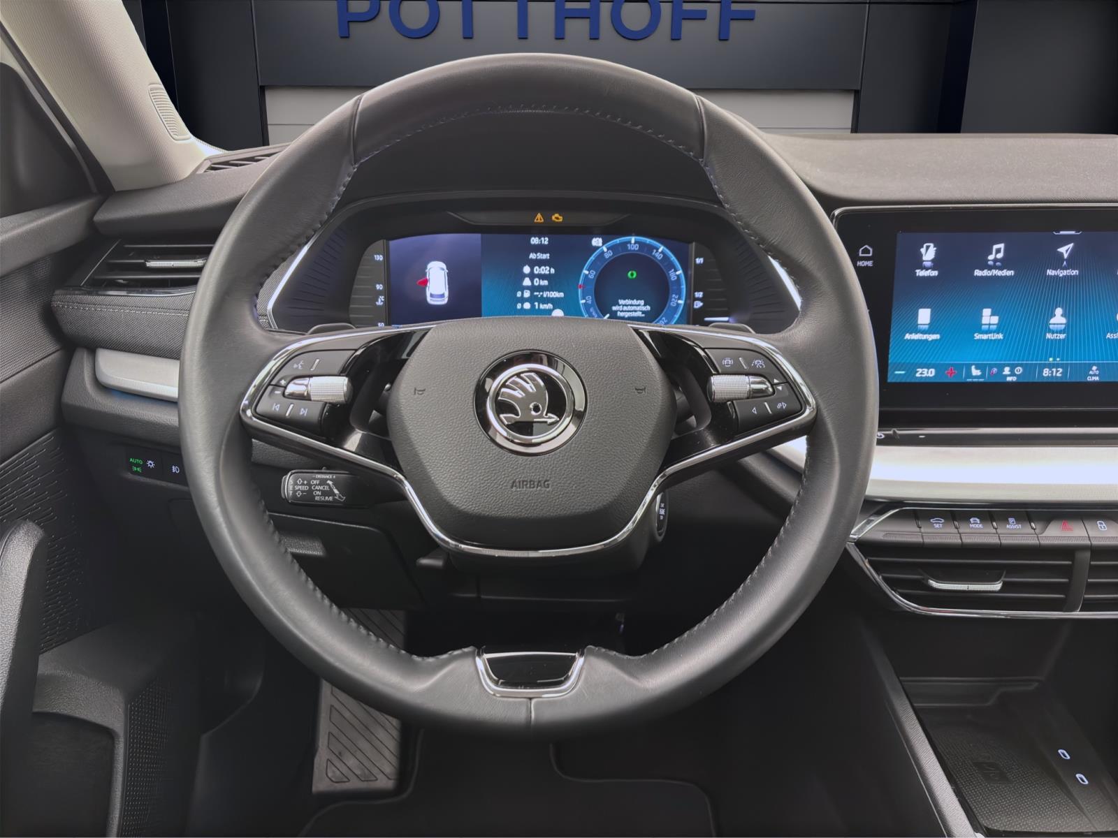 Skoda Octavia Combi 2.0 TDI DSG STYLE NAVI PANO KLIMA PDC