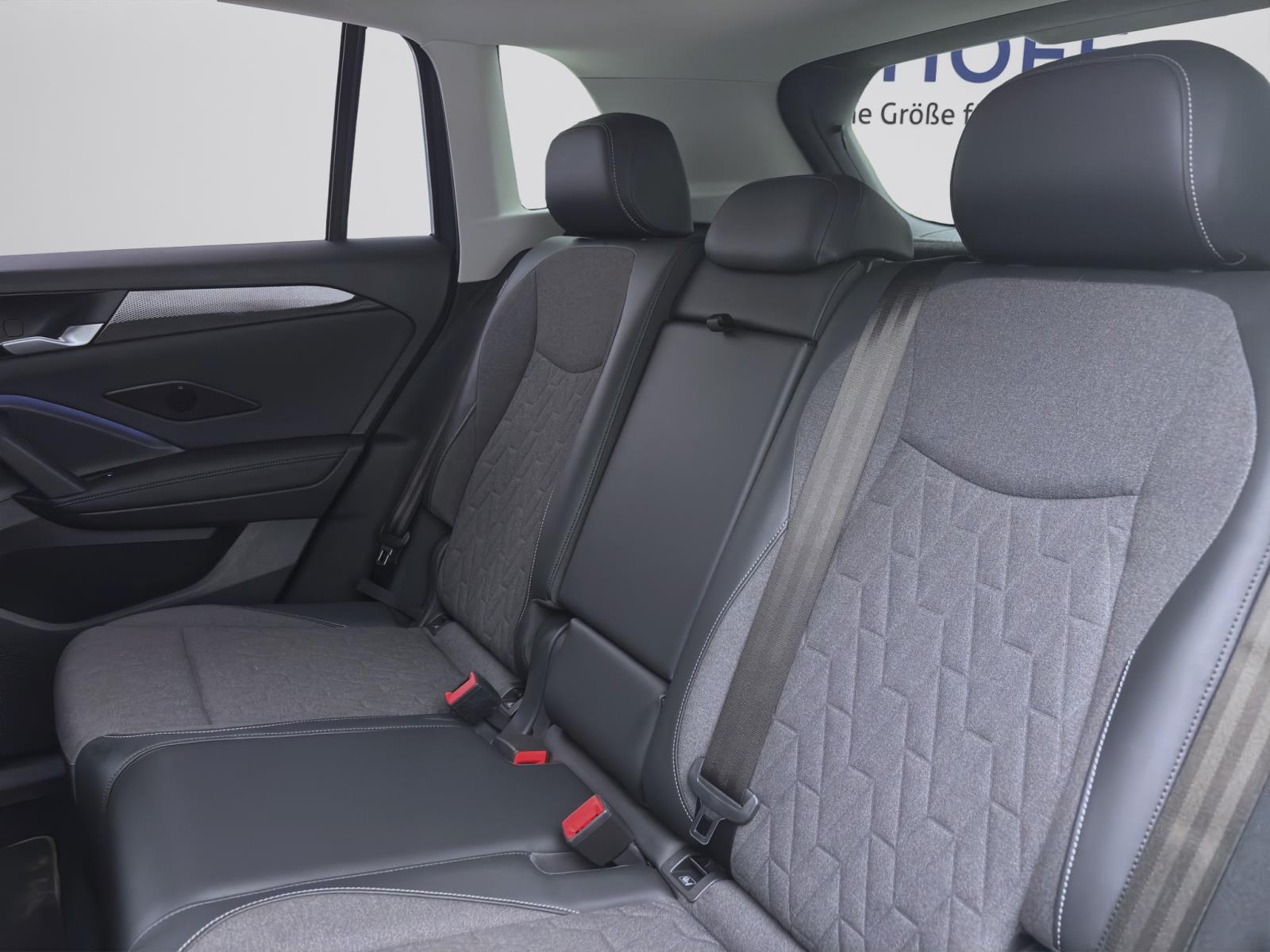 Volkswagen Tiguan 1.5 eTSI DSG LIFE NAVI AHK KAMERA PDC