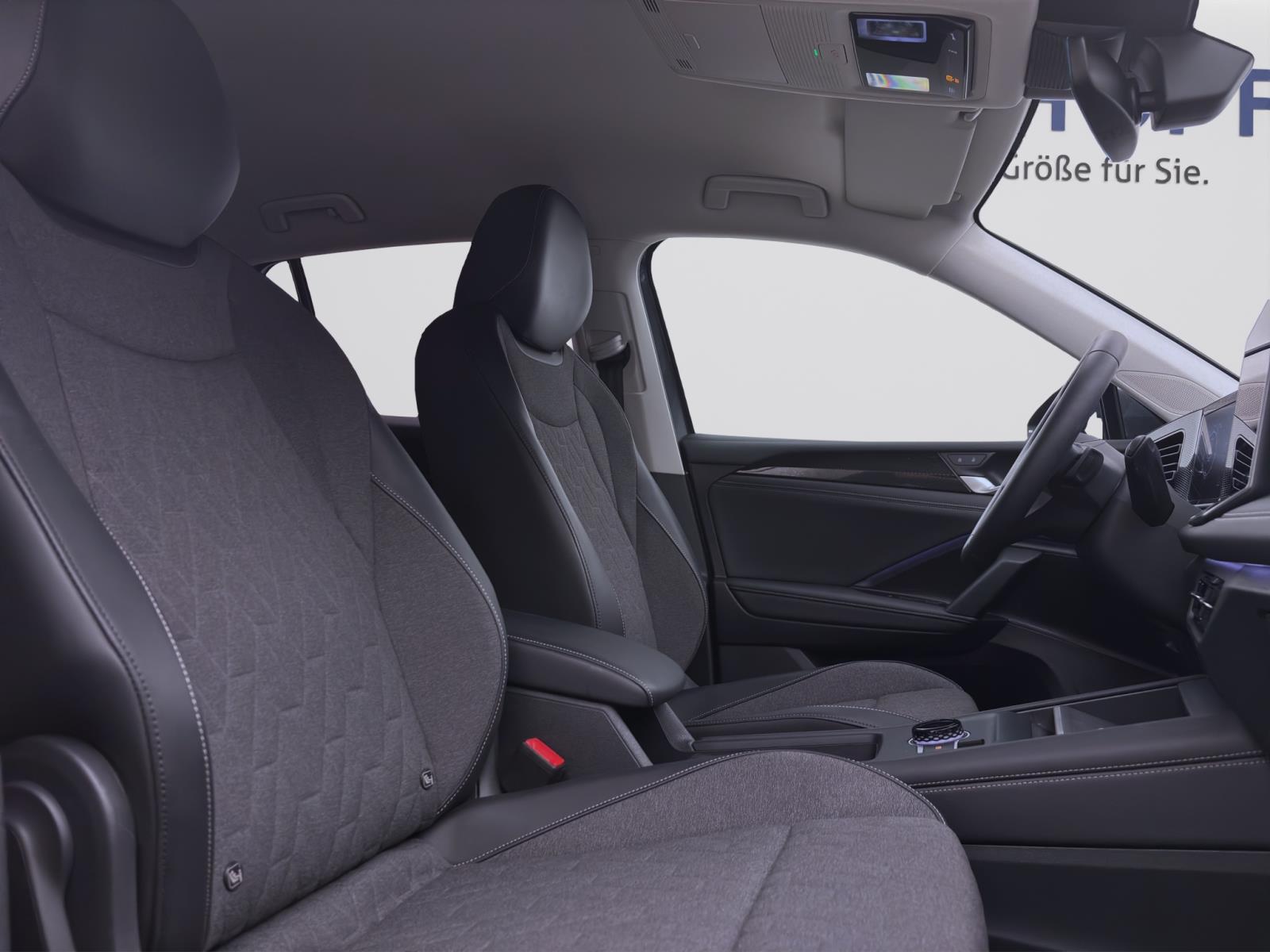 Volkswagen Tiguan 1.5 eTSI DSG LIFE NAVI AHK KAMERA PDC