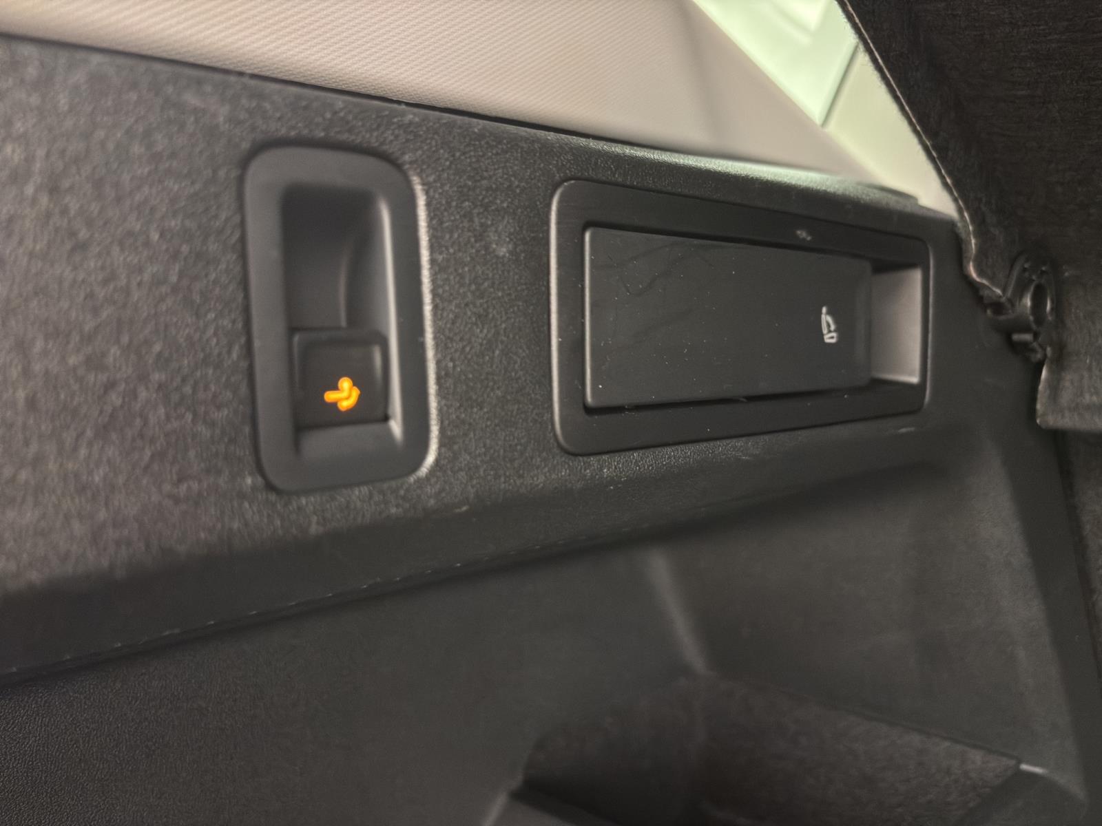 Volkswagen Tiguan 1.5 eTSI DSG LIFE NAVI AHK KAMERA PDC