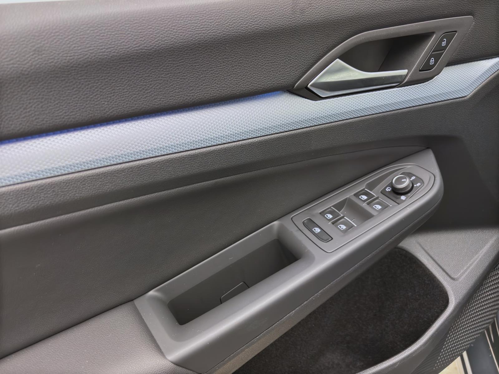 Volkswagen Golf 2.0 TDI DSG GOAL NAVI KAMERA AHK LED