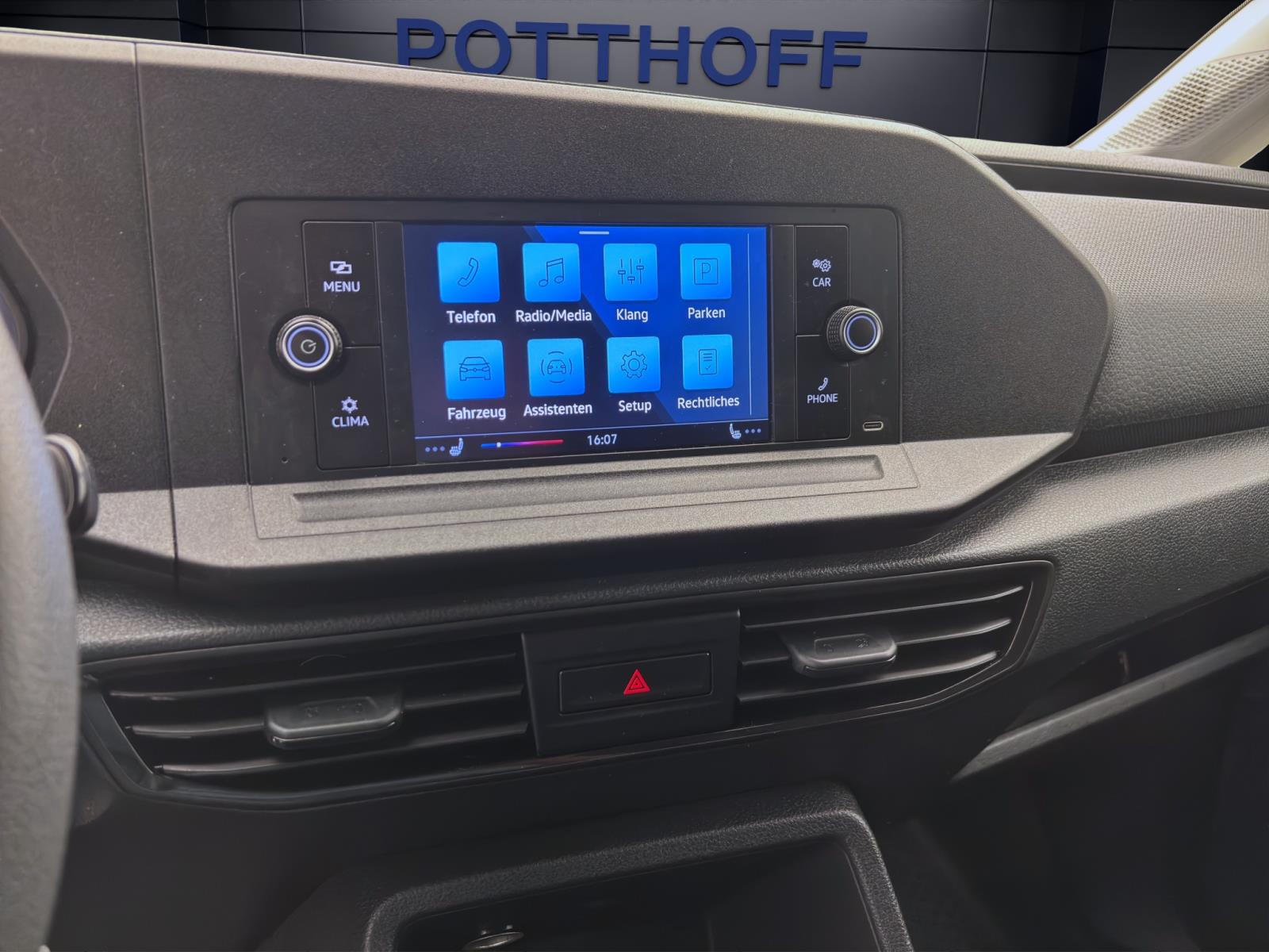 Volkswagen Caddy Cargo 2.0 TDI KASTEN PDC GRA SITZHZG