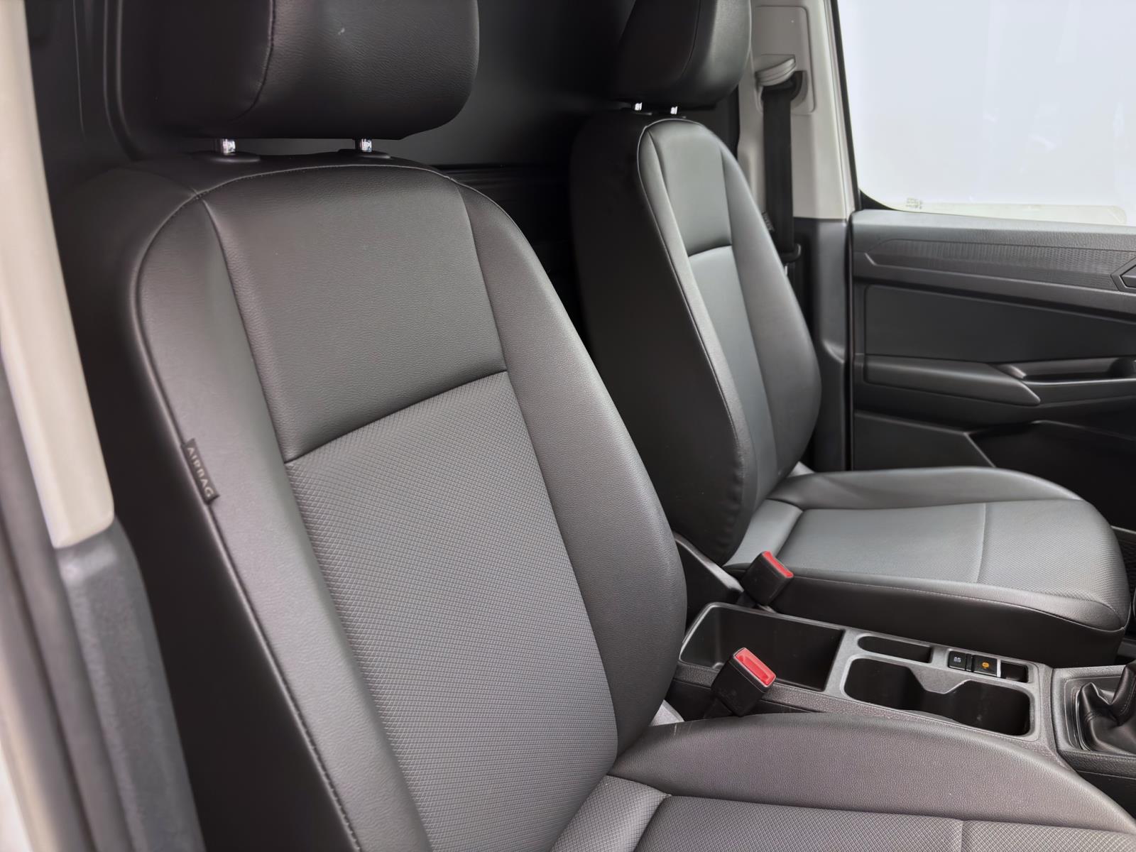 Volkswagen Caddy Cargo 2.0 TDI KASTEN PDC GRA SITZHZG