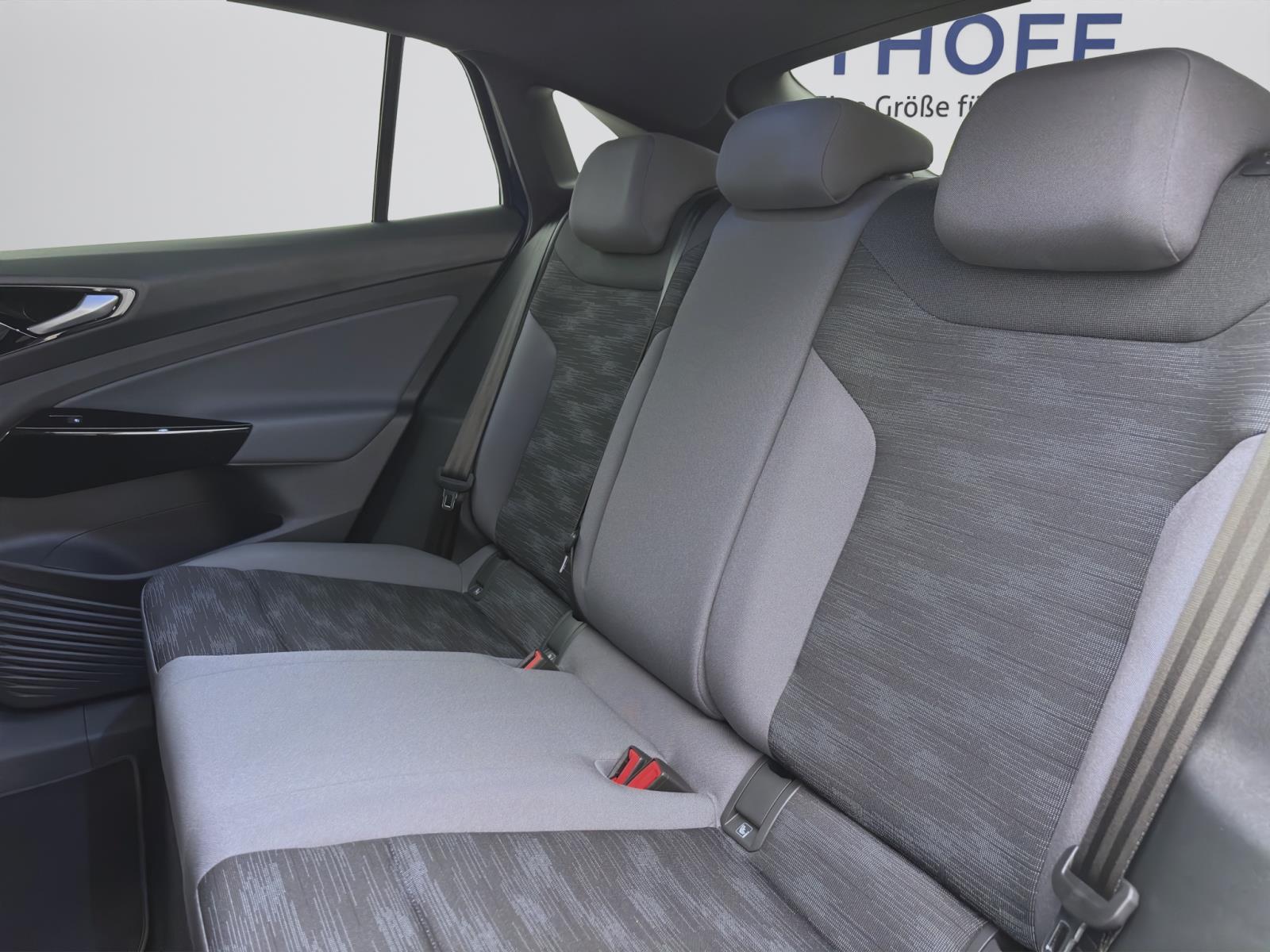 Volkswagen ID.5 PRO NAVI AHK KLIMA PDC LED