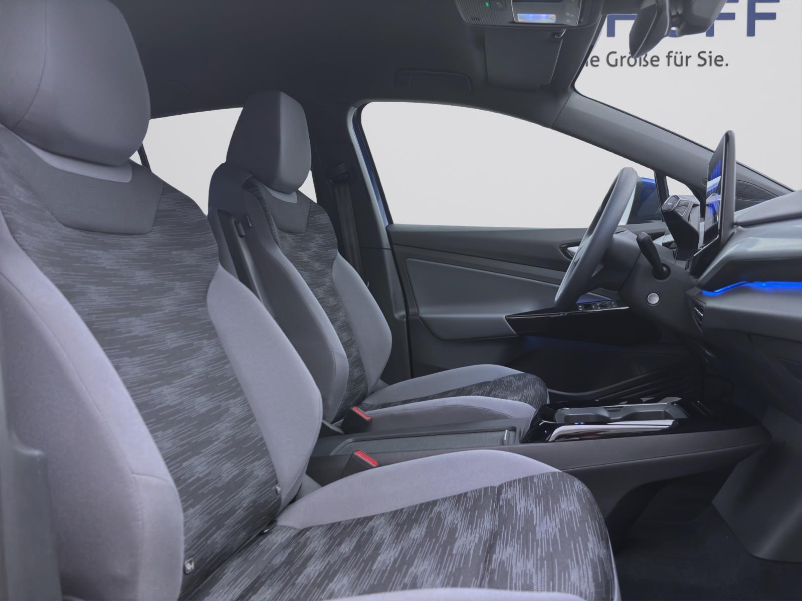 Volkswagen ID.5 PRO NAVI AHK KLIMA PDC LED