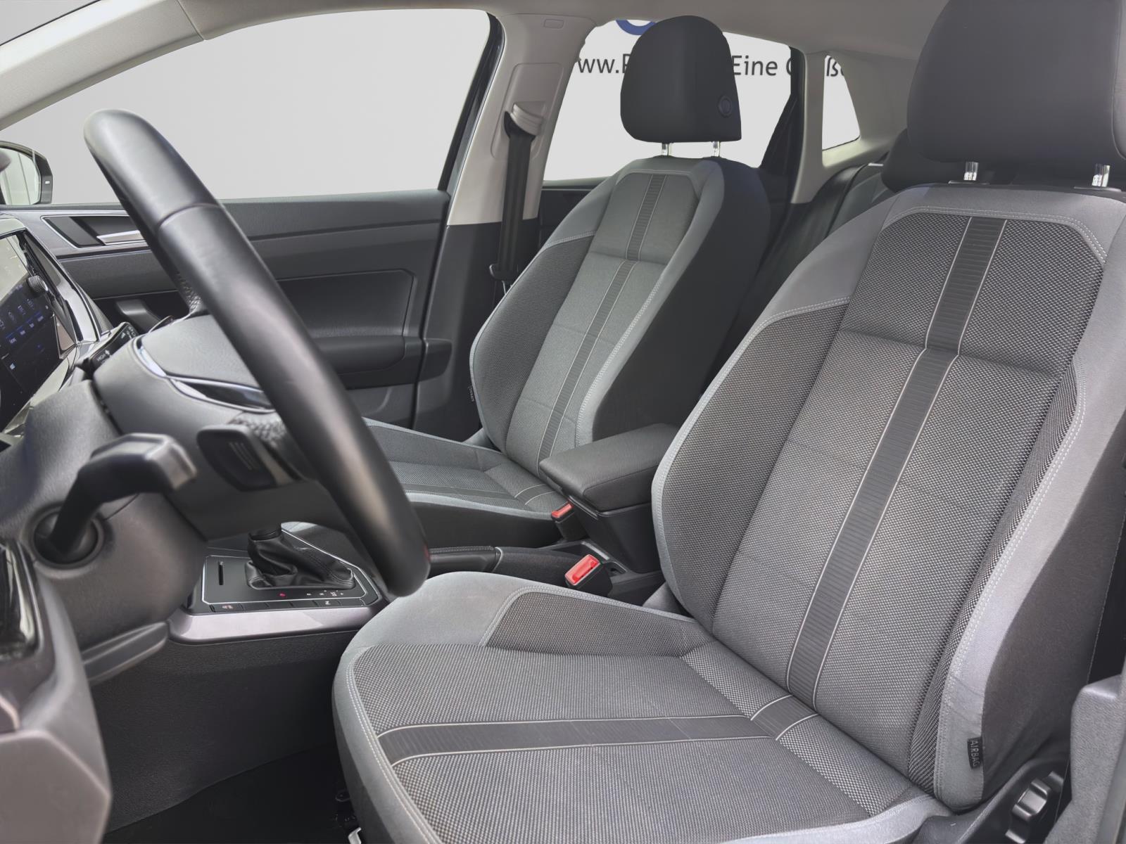 Volkswagen Polo 1.0 TSI DSG HIGHLINE NAVI KLIMA PDC SITZHZG